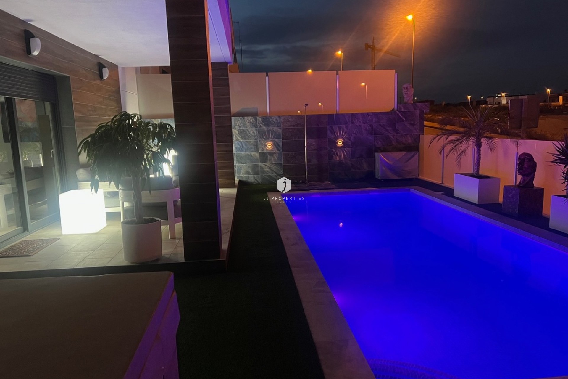 Resale - Villa -
Los Montesinos - Costa Blanca