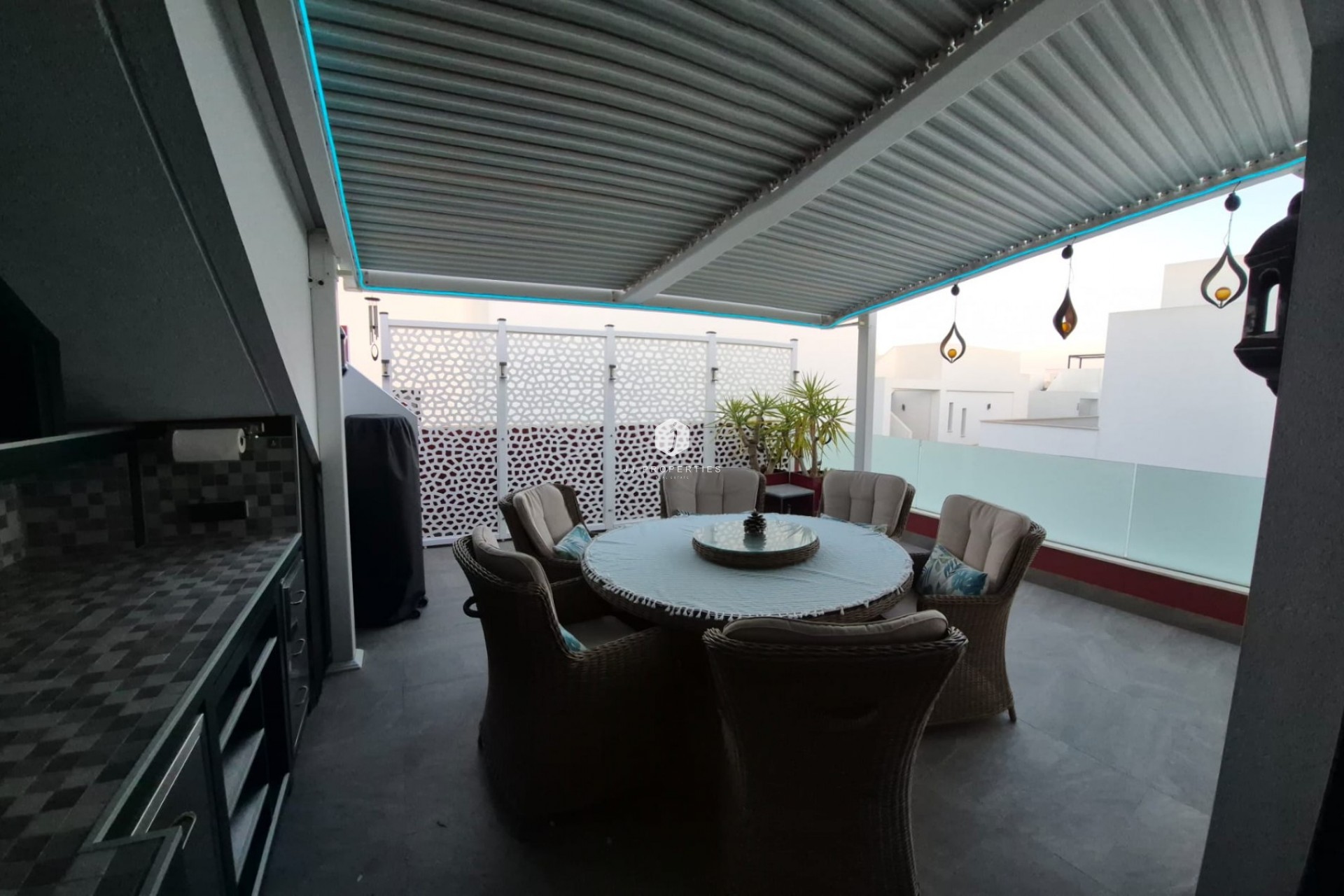 Resale - Villa -
Los Montesinos - Costa Blanca