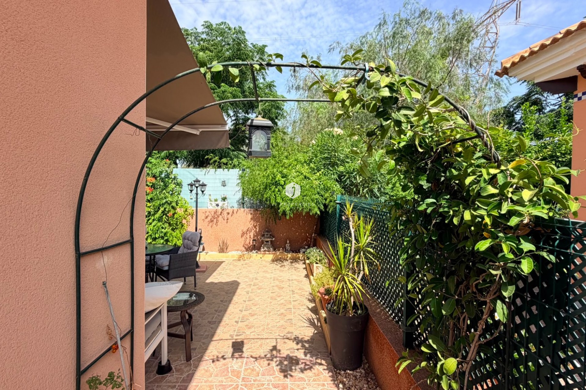 Resale - Villa -
Los Montesinos - Costa Blanca