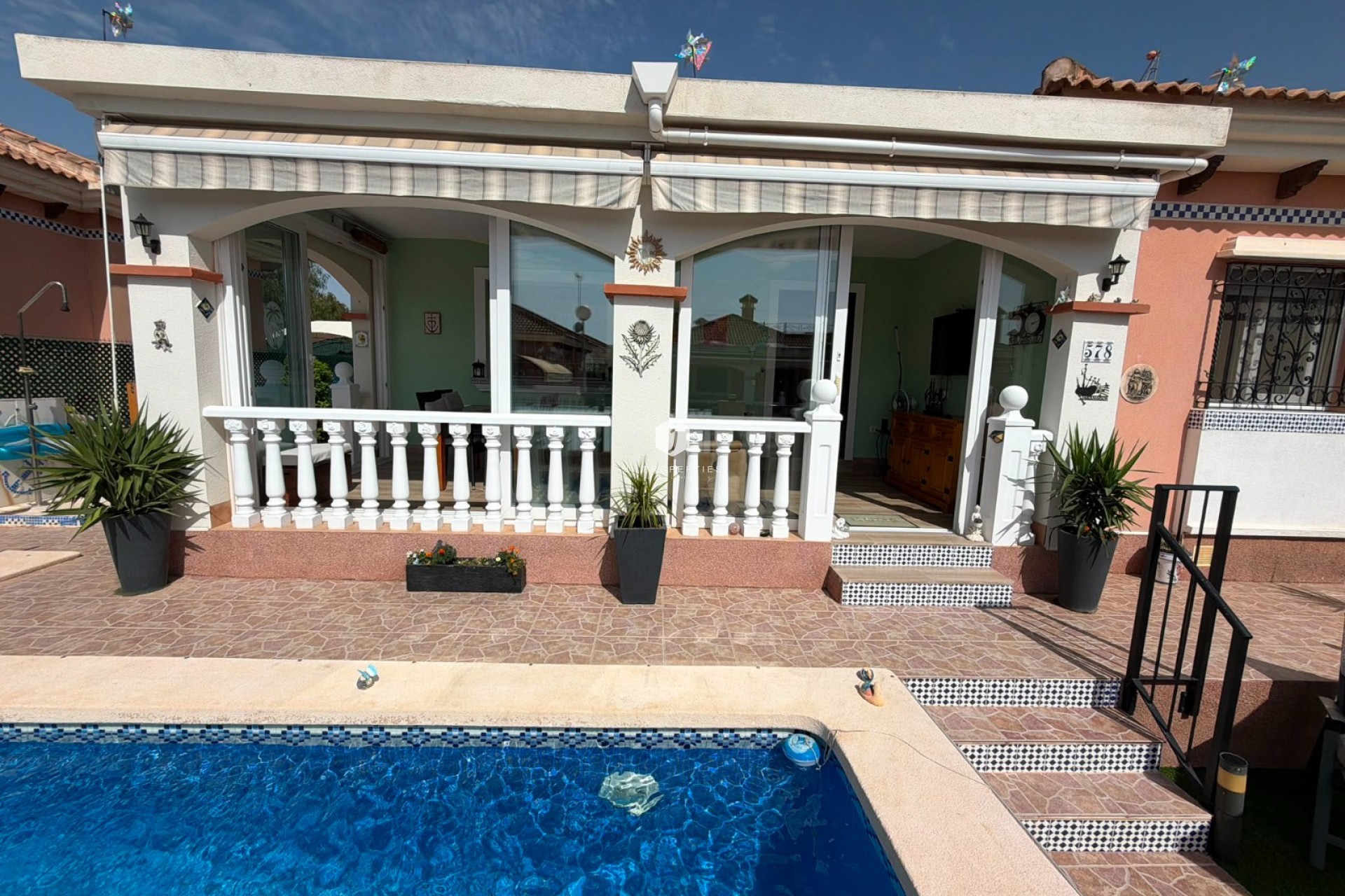 Resale - Villa -
Los Montesinos - Costa Blanca