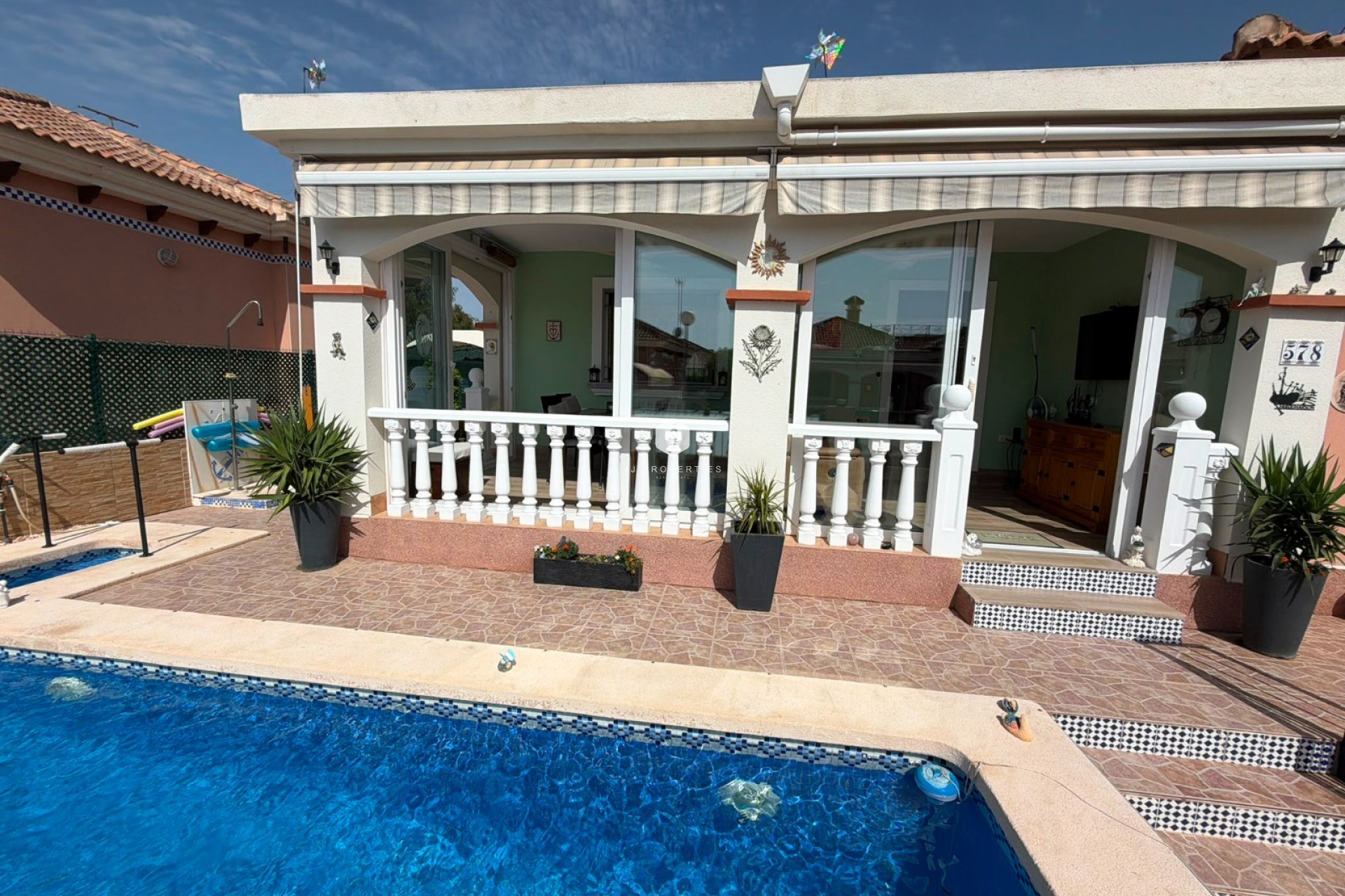 Resale - Villa -
Los Montesinos - Costa Blanca