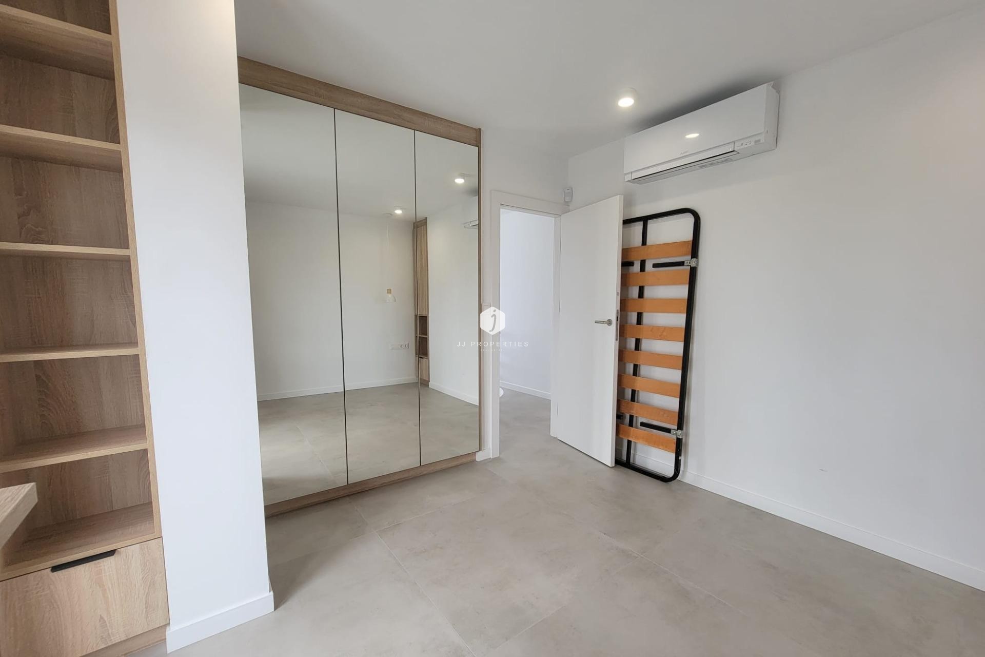 Resale - Villa -
Orihuela Costa - Cabo Roig