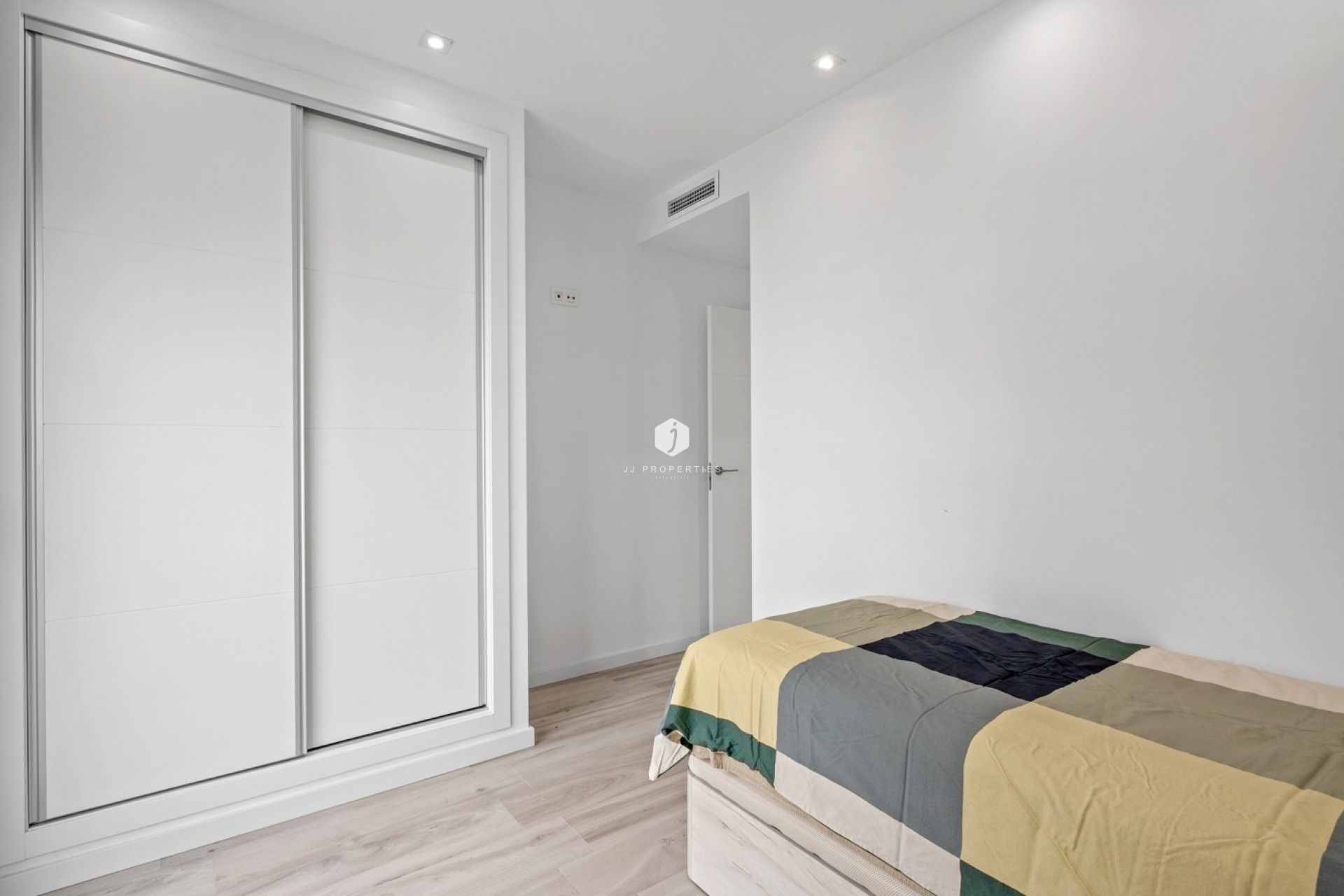 Resale - Villa -
Orihuela Costa - Cabo Roig