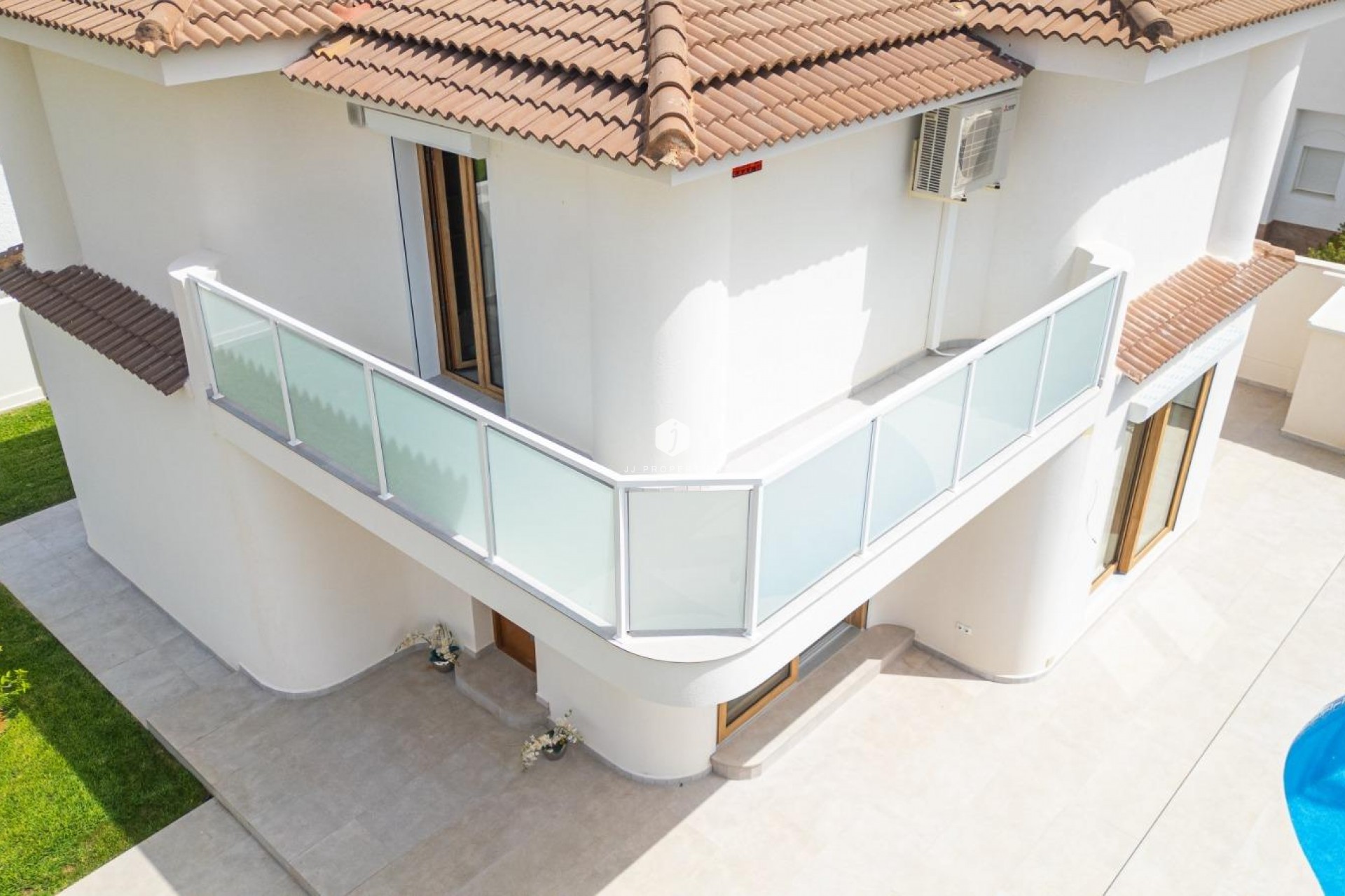 Resale - Villa -
Orihuela Costa - Cabo Roig