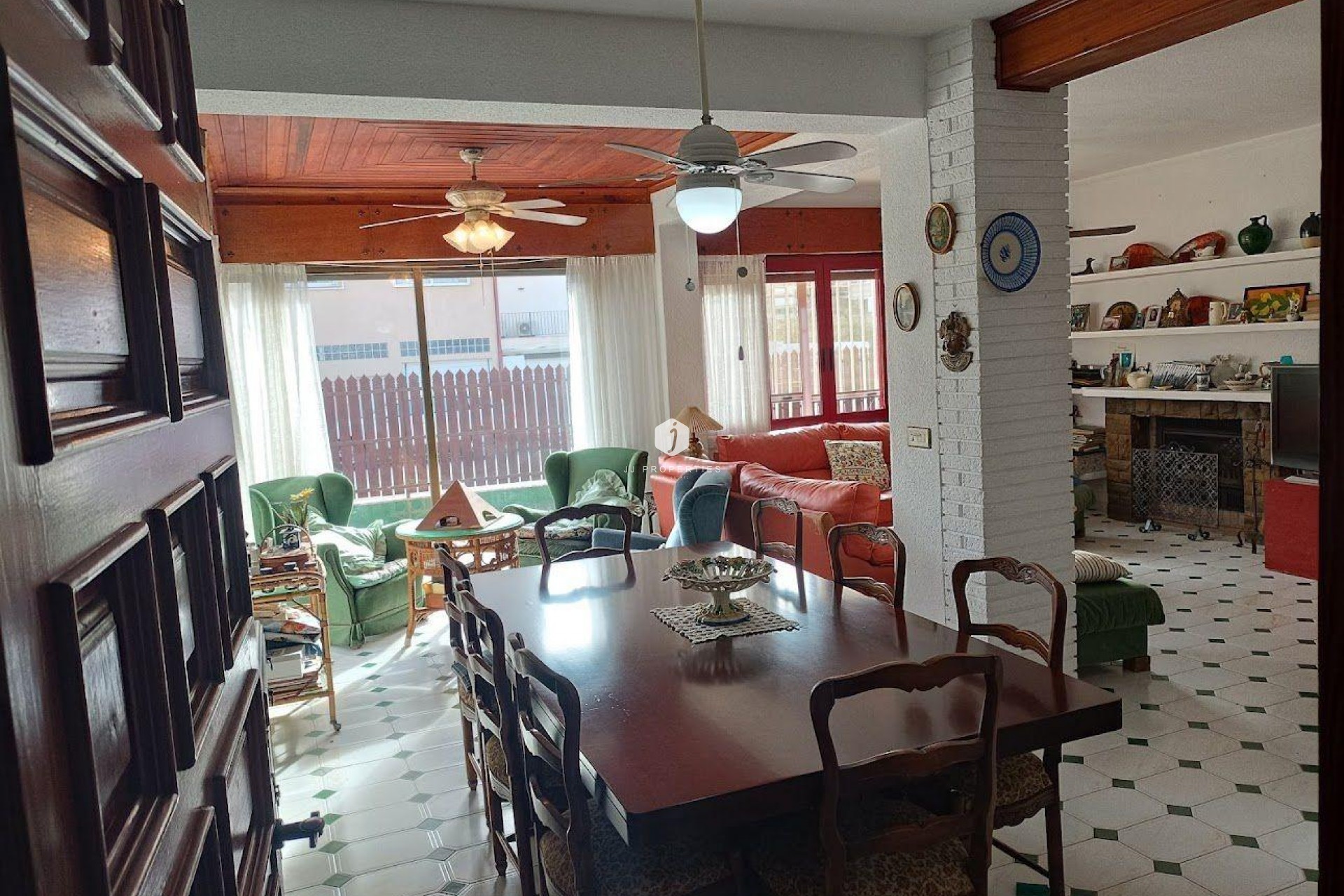 Resale - Villa -
Orihuela Costa - Campoamor