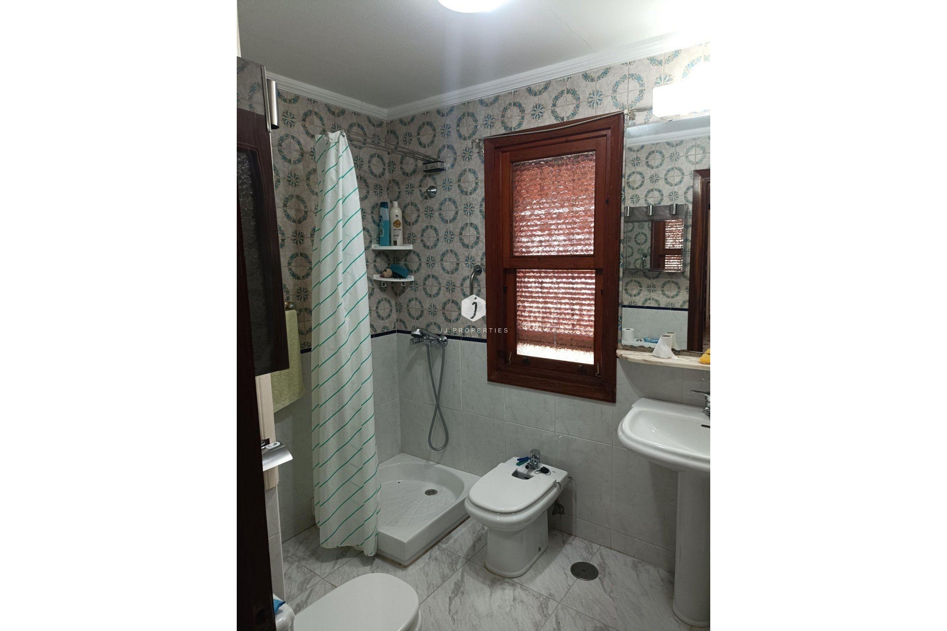 Resale - Villa -
Orihuela Costa - Campoamor