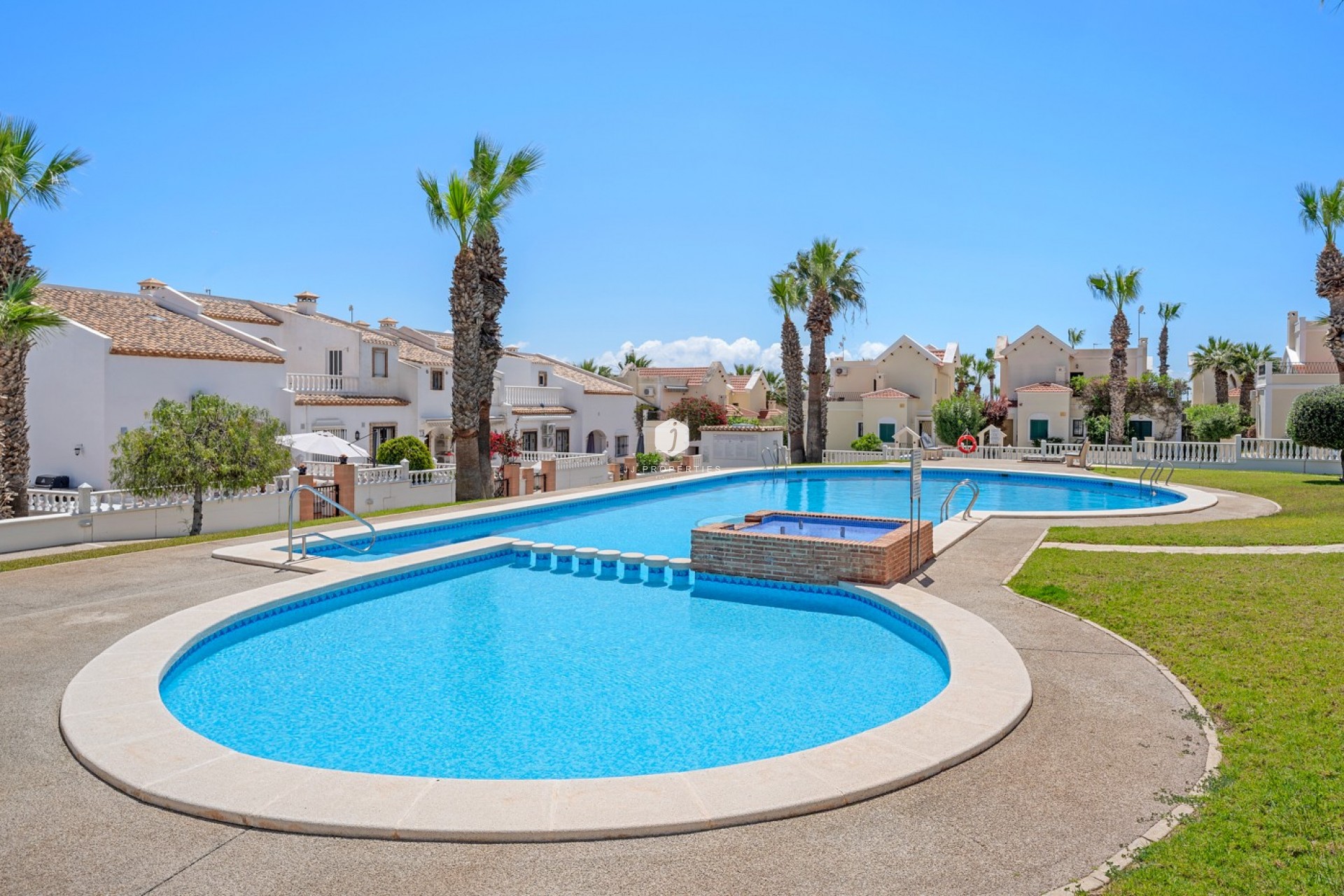 Resale - Villa -
Orihuela Costa - Costa Blanca