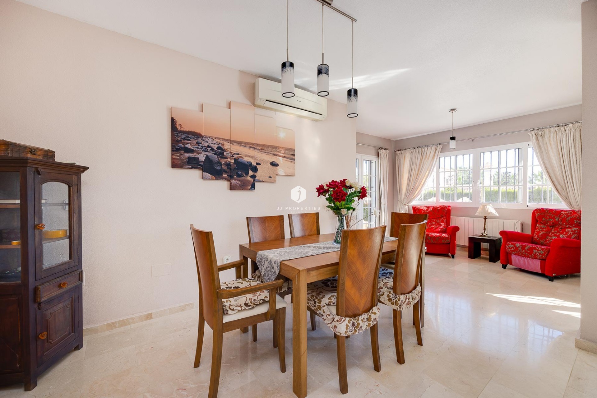 Resale - Villa -
Orihuela Costa - Costa Blanca