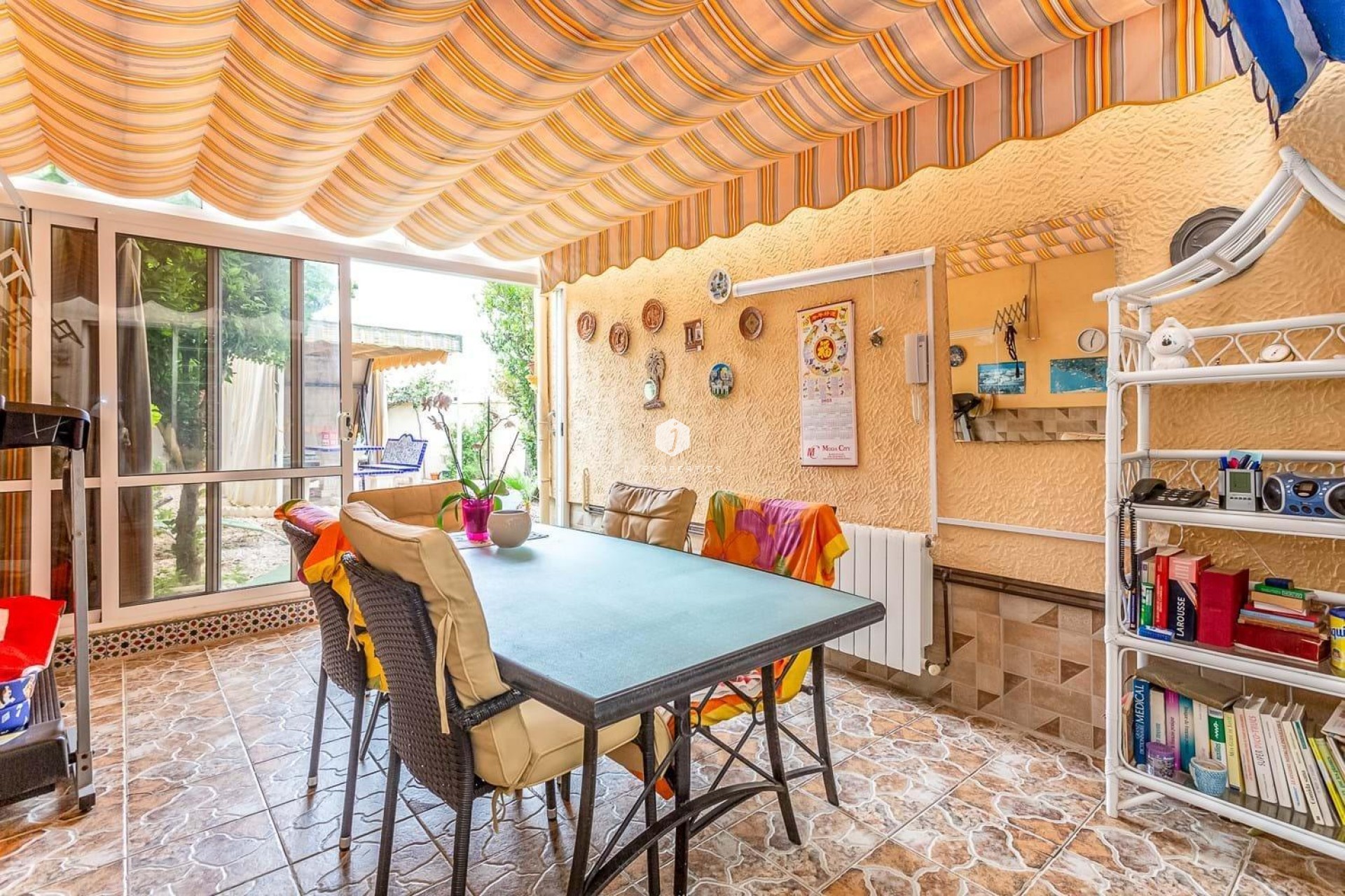 Resale - Villa -
Orihuela Costa - Costa Blanca