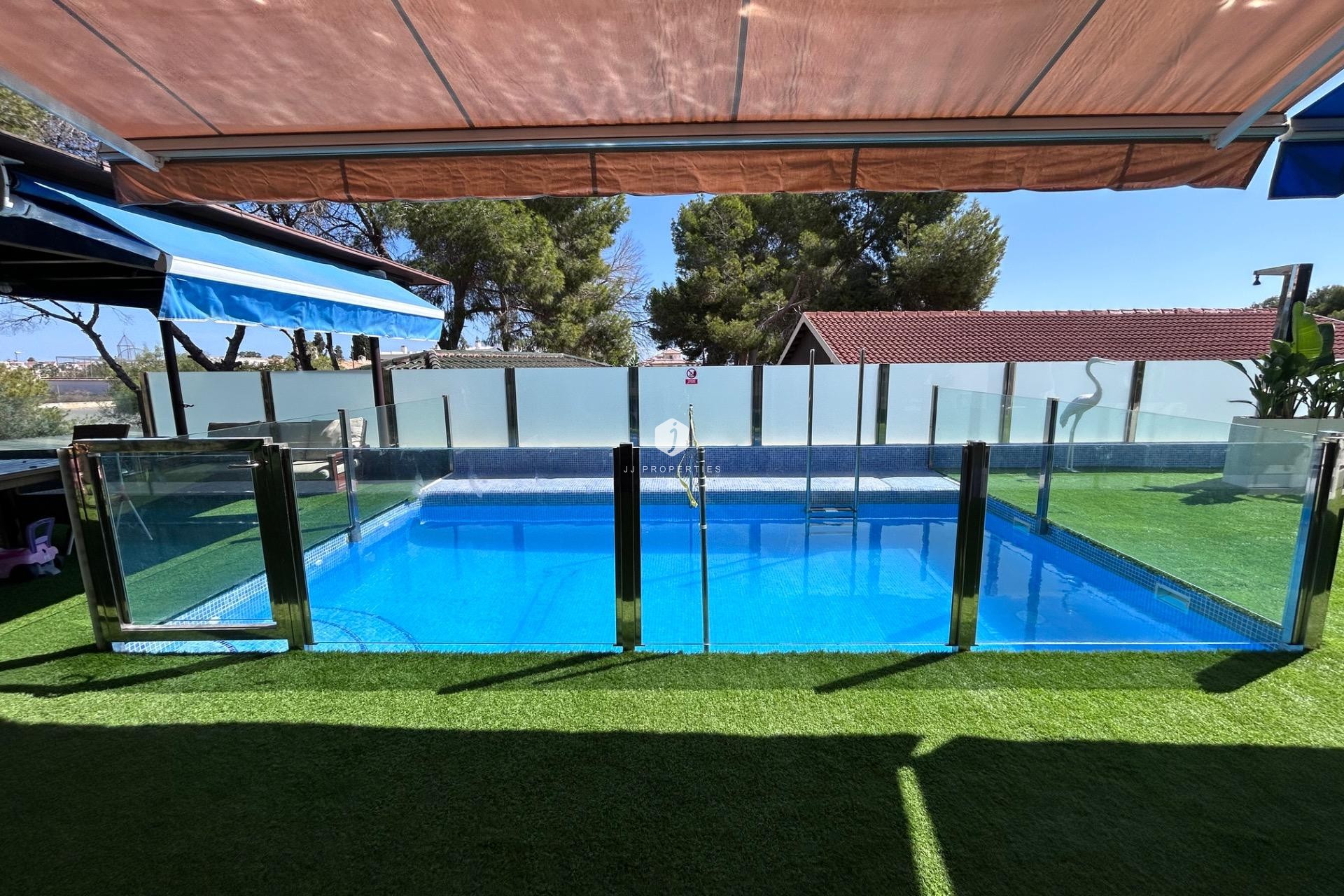 Resale - Villa -
Orihuela Costa - Costa Blanca