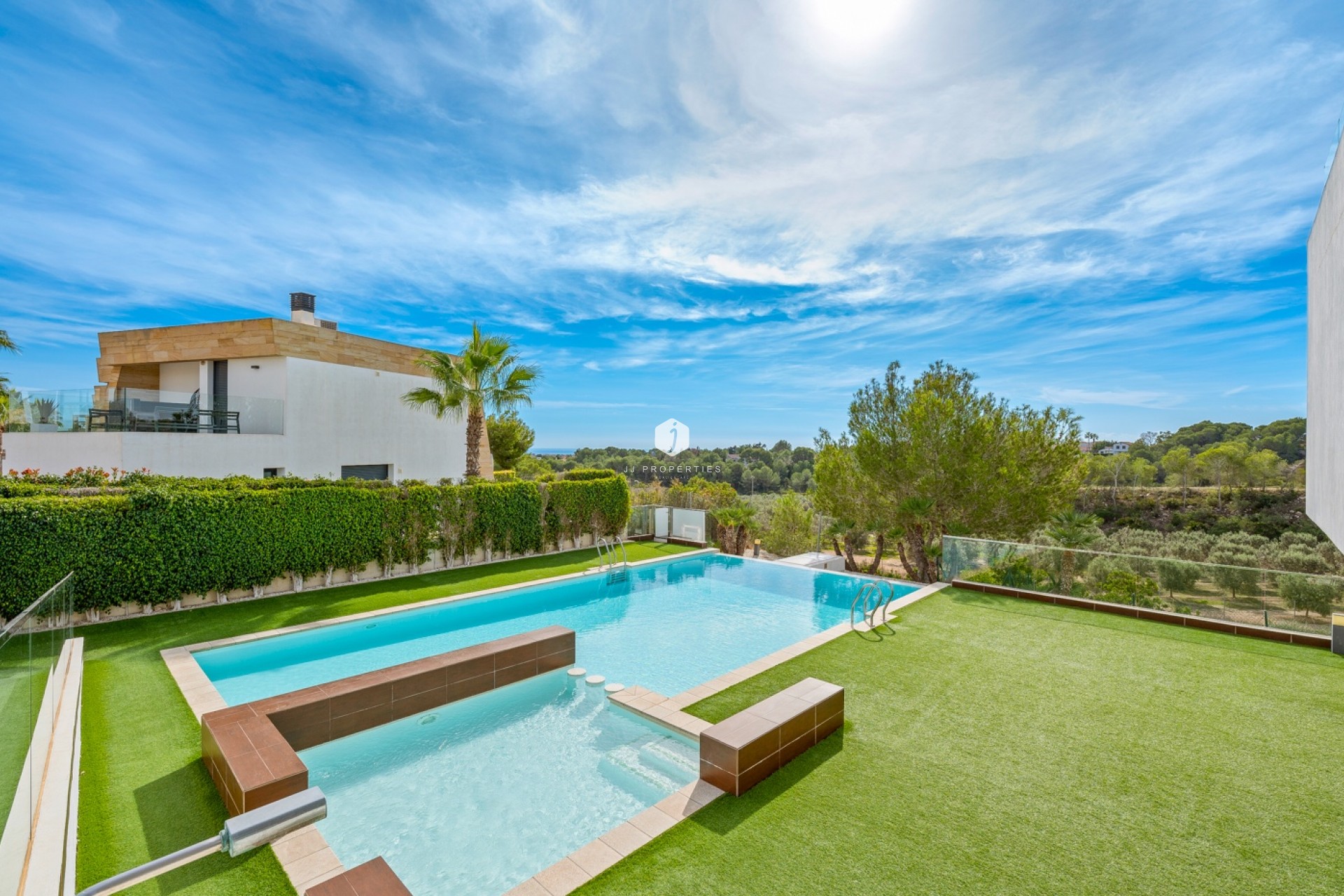 Resale - Villa -
Orihuela Costa - Costa Blanca