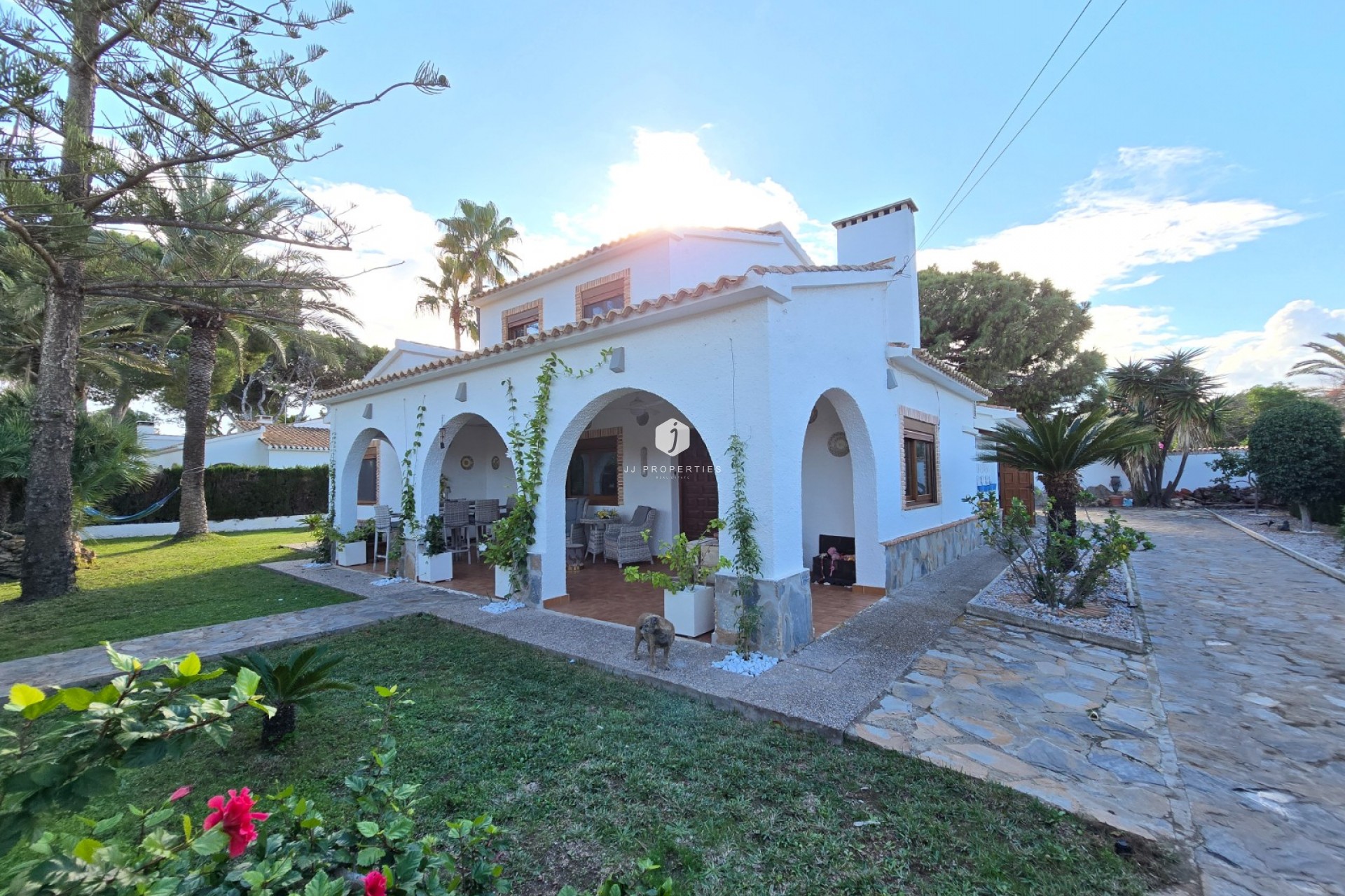 Resale - Villa -
Orihuela Costa - Costa Blanca