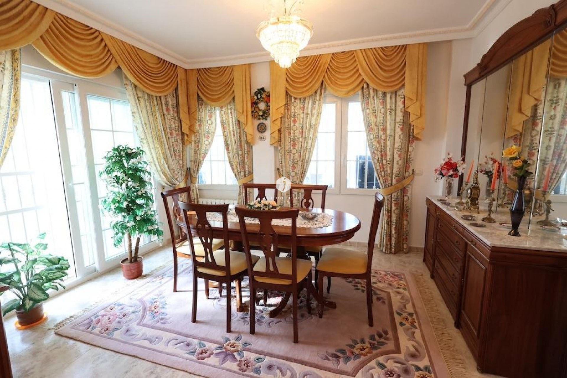 Resale - Villa -
Orihuela Costa - Costa Blanca