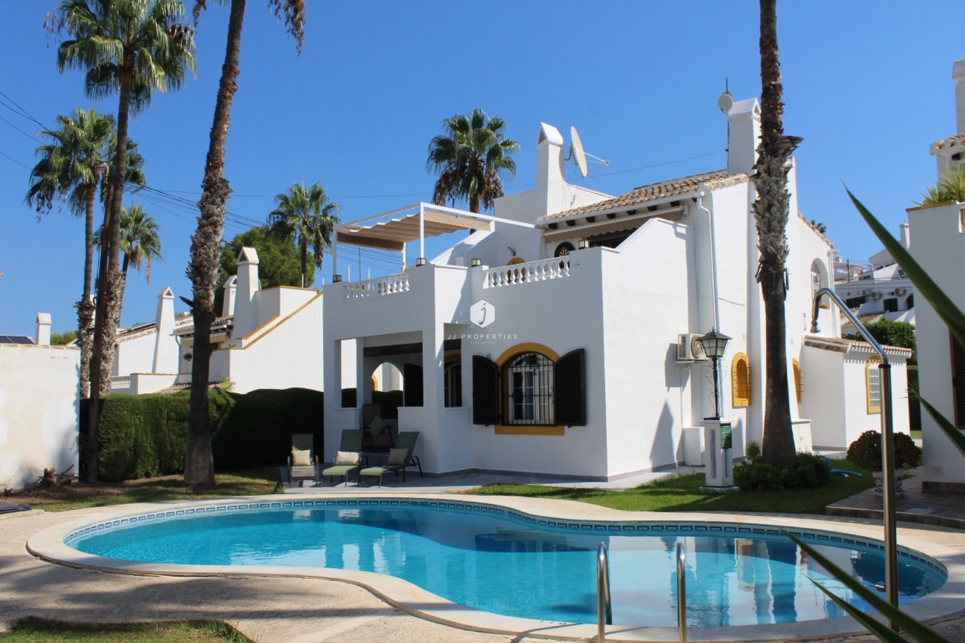 Resale - Villa -
Orihuela Costa - Costa Blanca