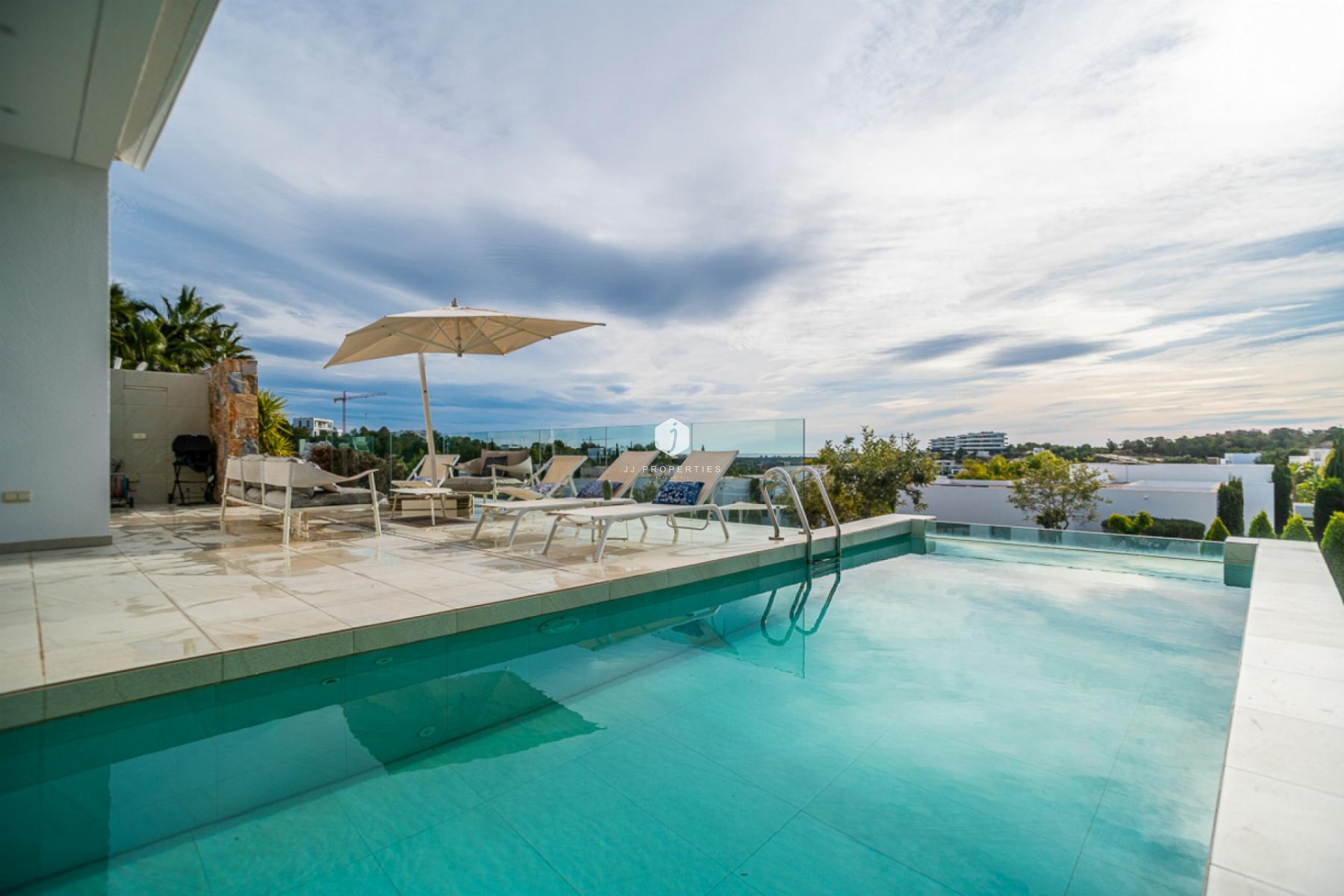 Resale - Villa -
Orihuela Costa - Costa Blanca