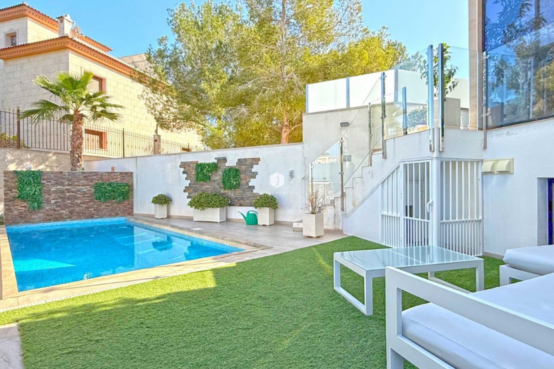 Resale - Villa -
Orihuela Costa - Costa Blanca