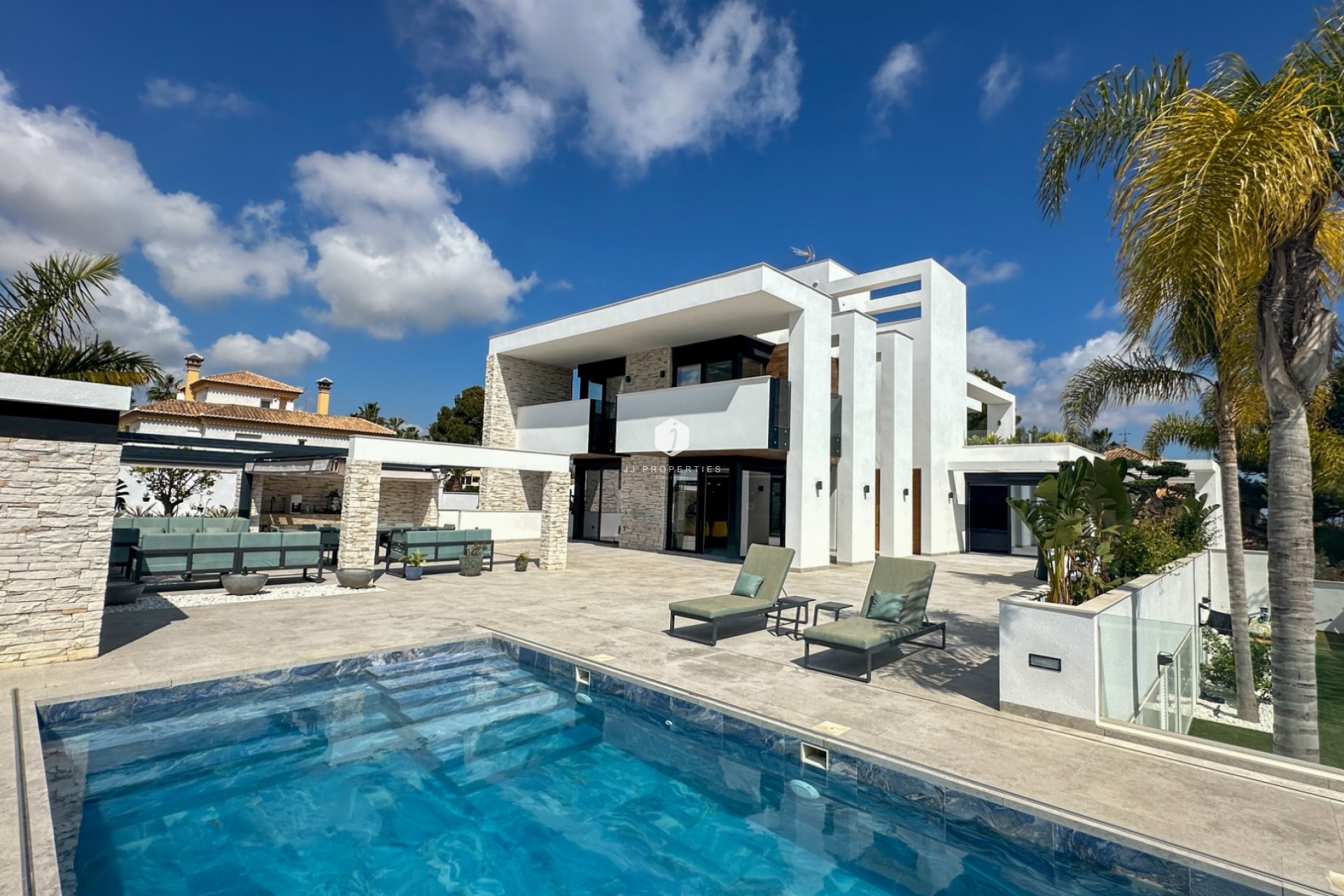 Resale - Villa -
Orihuela Costa - Costa Blanca