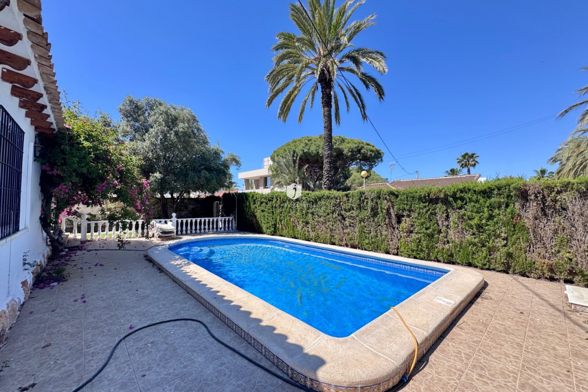 Resale - Villa -
Orihuela Costa - Costa Blanca