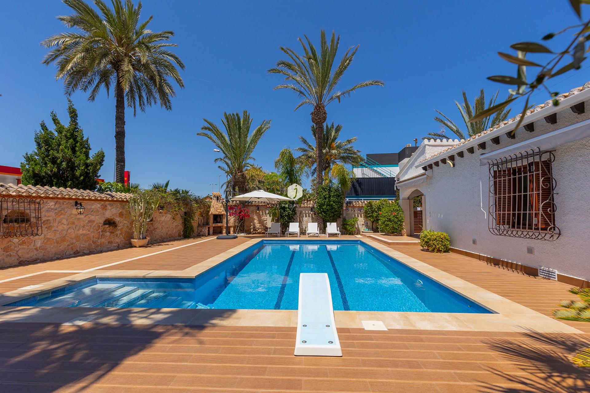 Resale - Villa -
Orihuela Costa - Costa Blanca