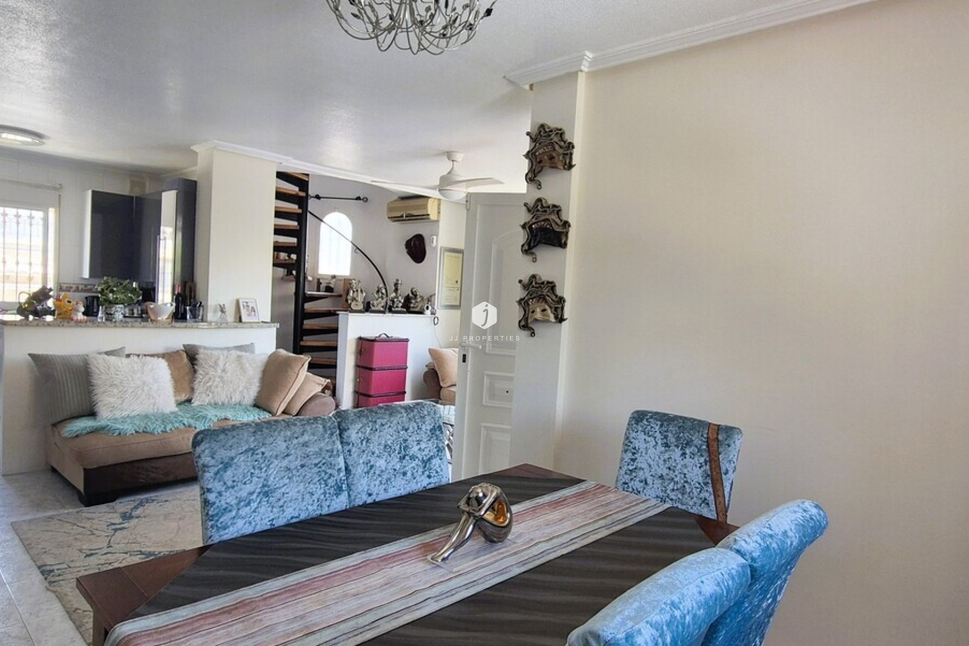 Resale - Villa -
Orihuela Costa - Costa Blanca