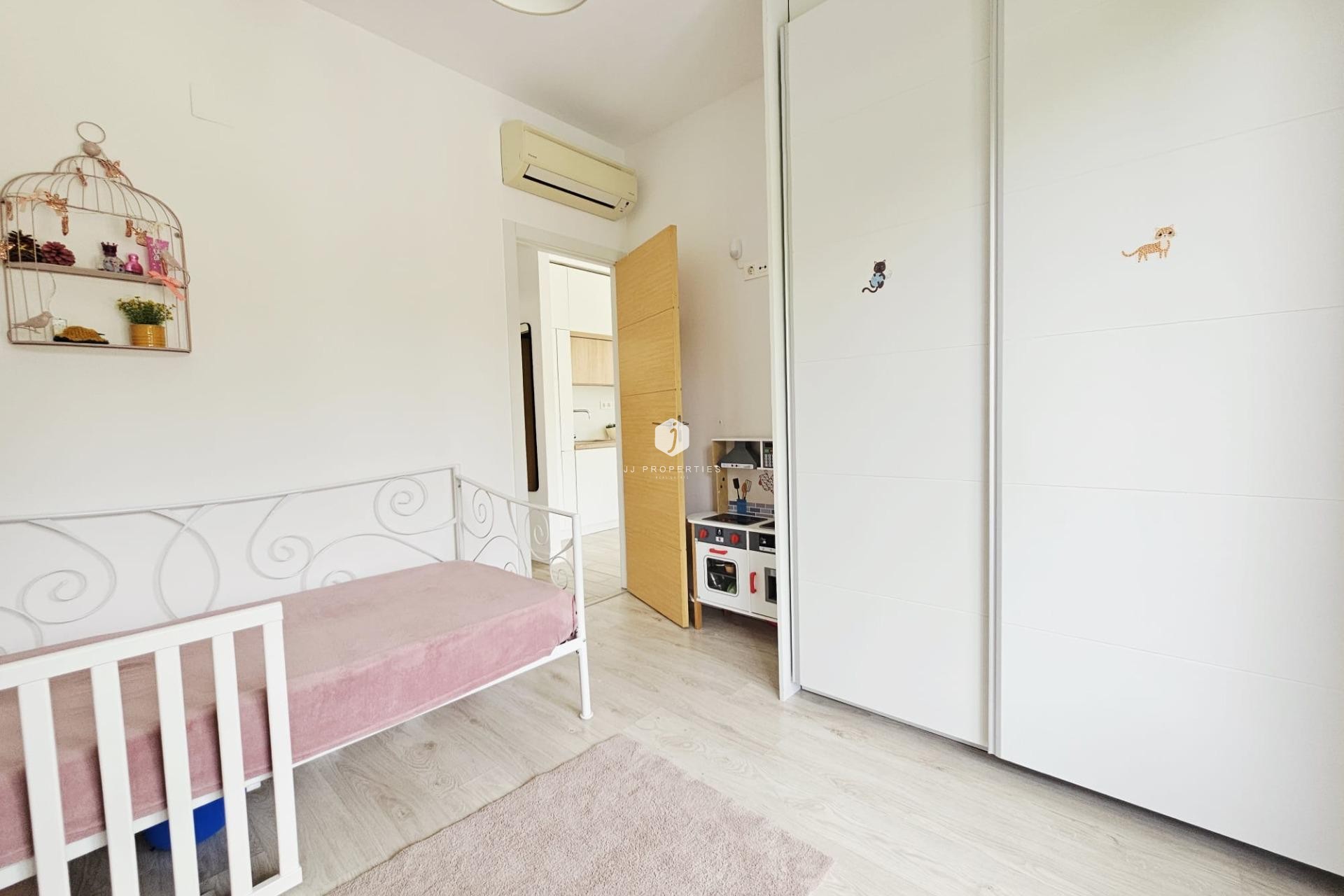 Resale - Villa -
Orihuela Costa - La Regia