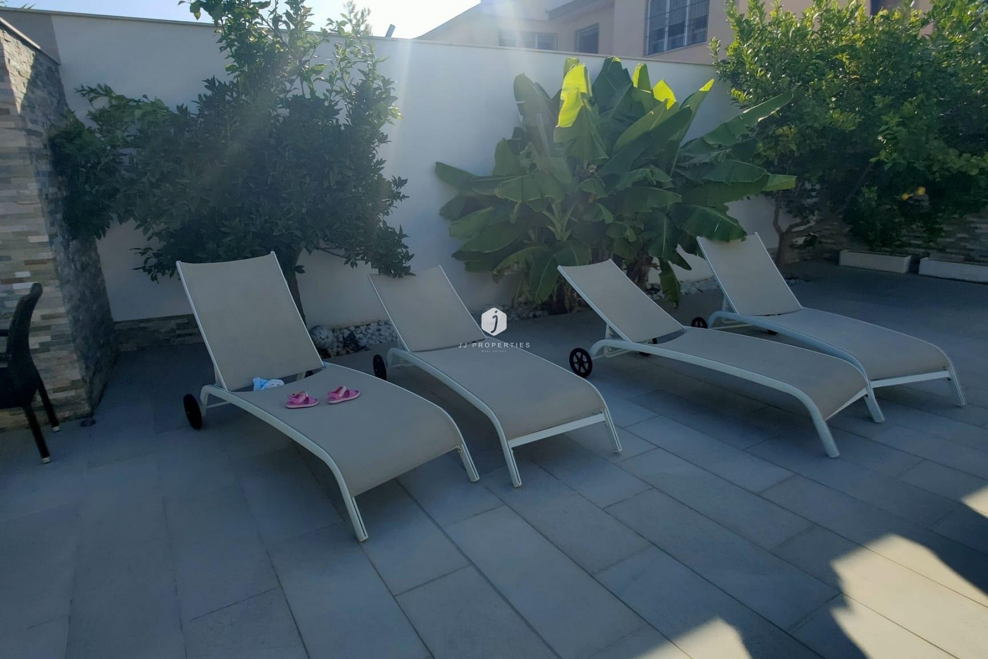 Resale - Villa -
Orihuela Costa - La Zenia