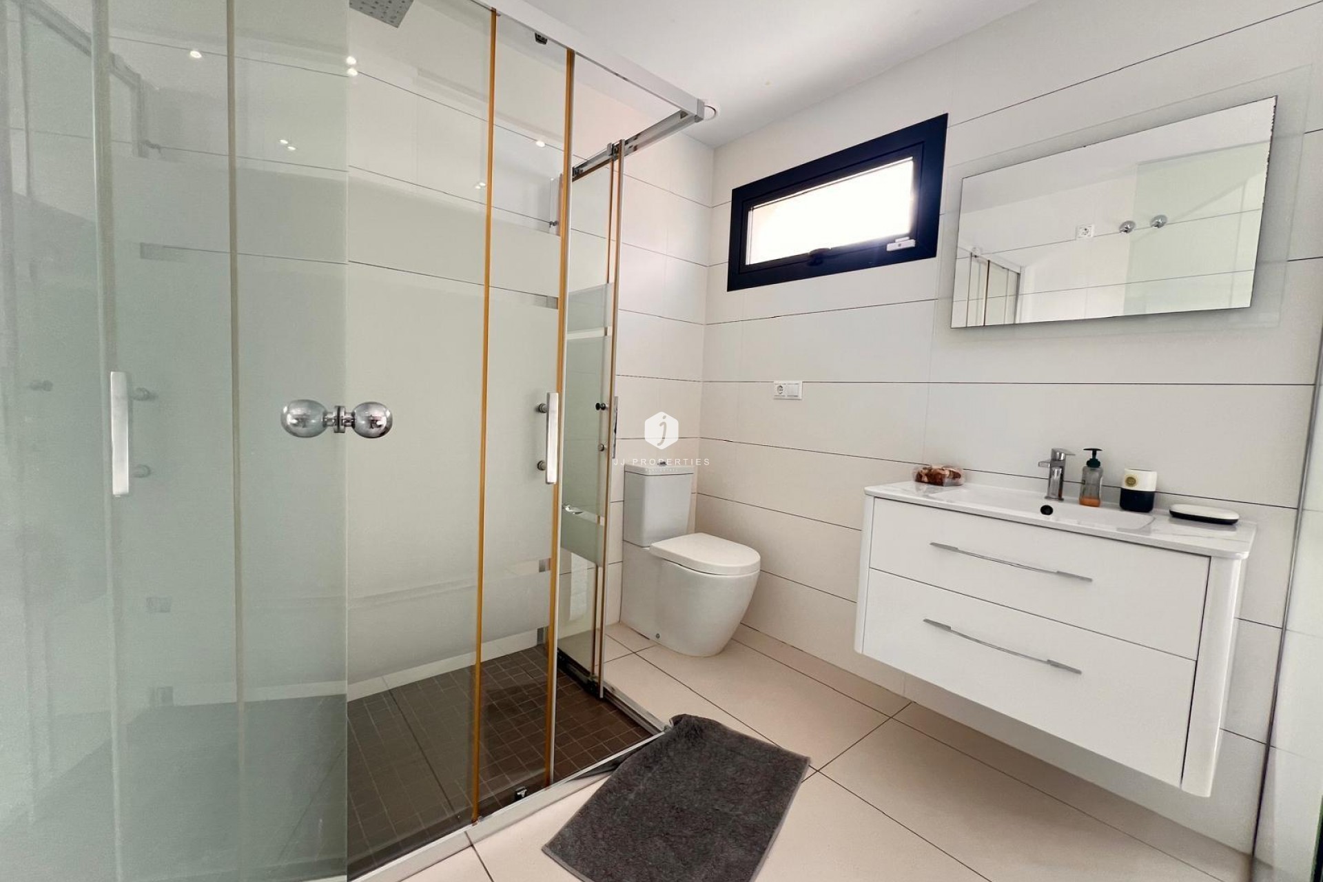 Resale - Villa -
Orihuela Costa - Lomas de Cabo Roig