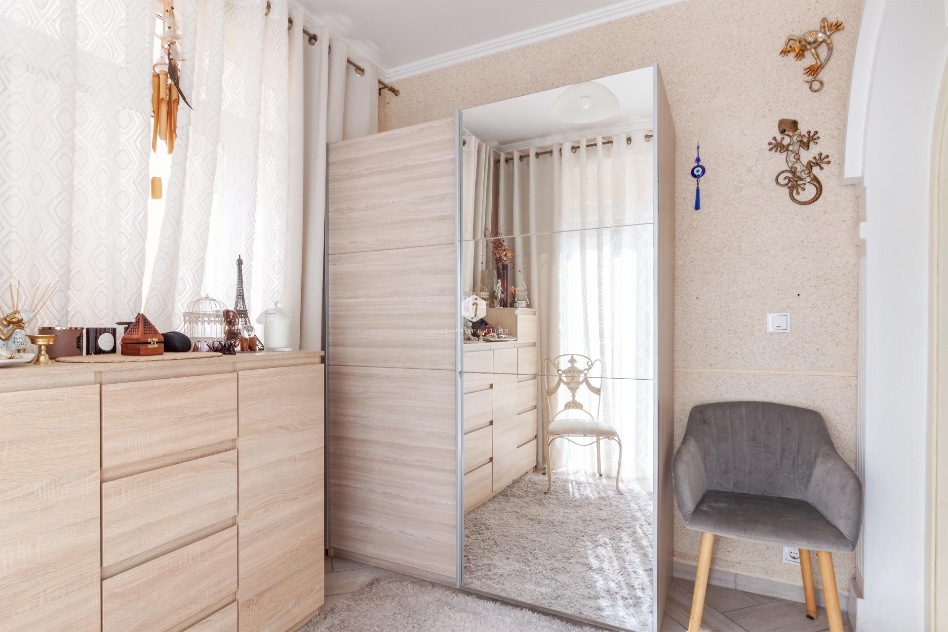 Resale - Villa -
Orihuela Costa - Los Almendros-la Florida