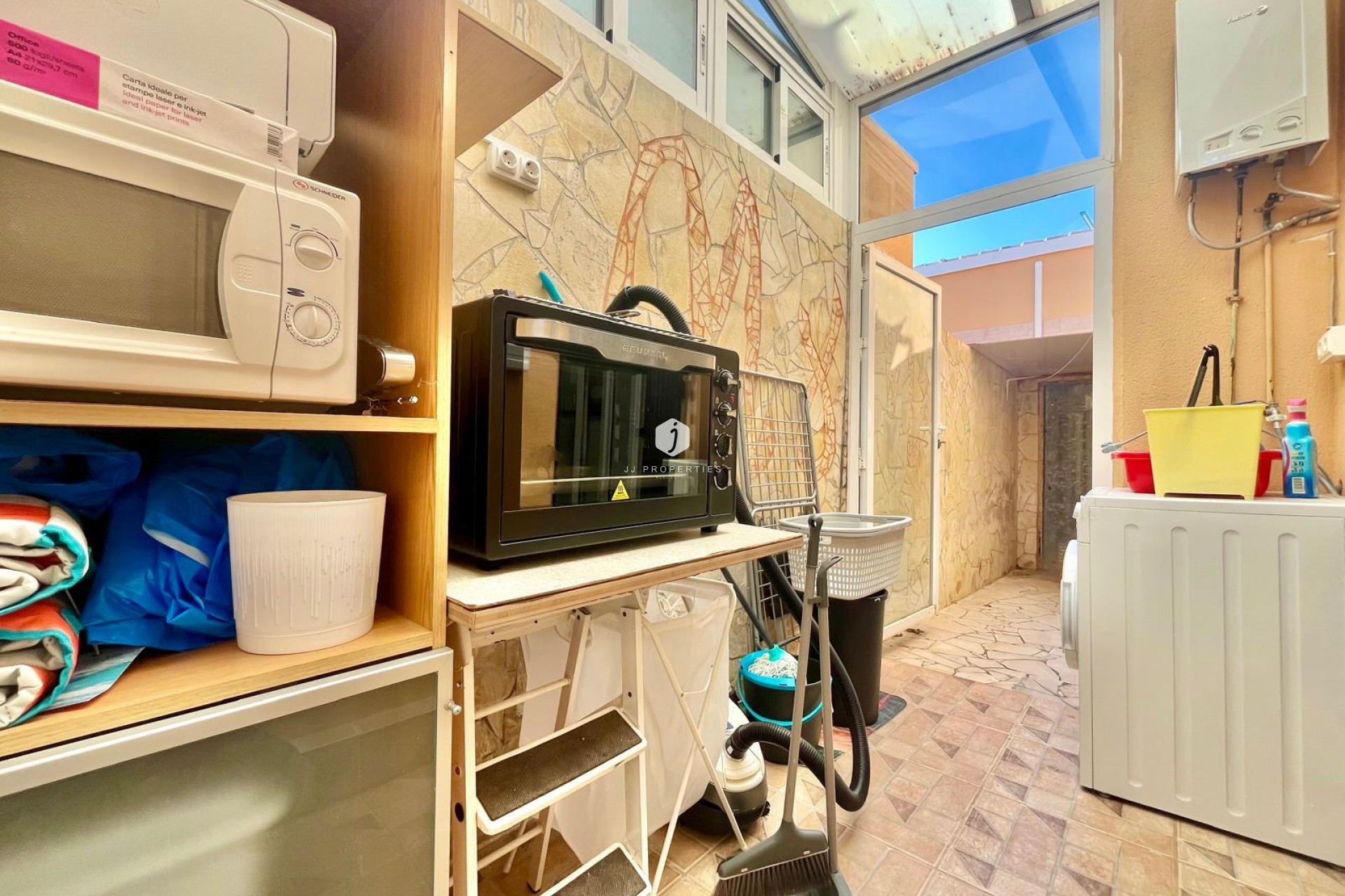 Resale - Villa -
Orihuela Costa - Los Almendros-la Florida