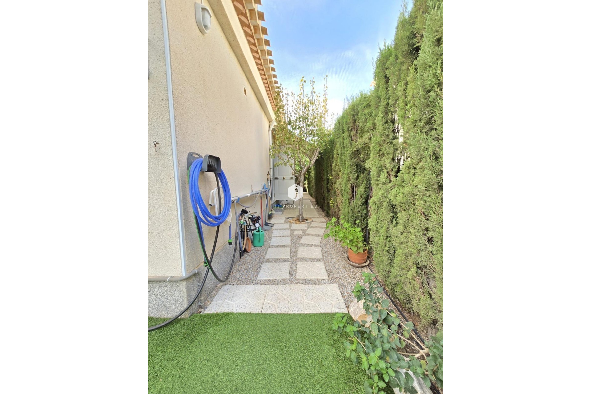 Resale - Villa -
Orihuela Costa - Playa Flamenca