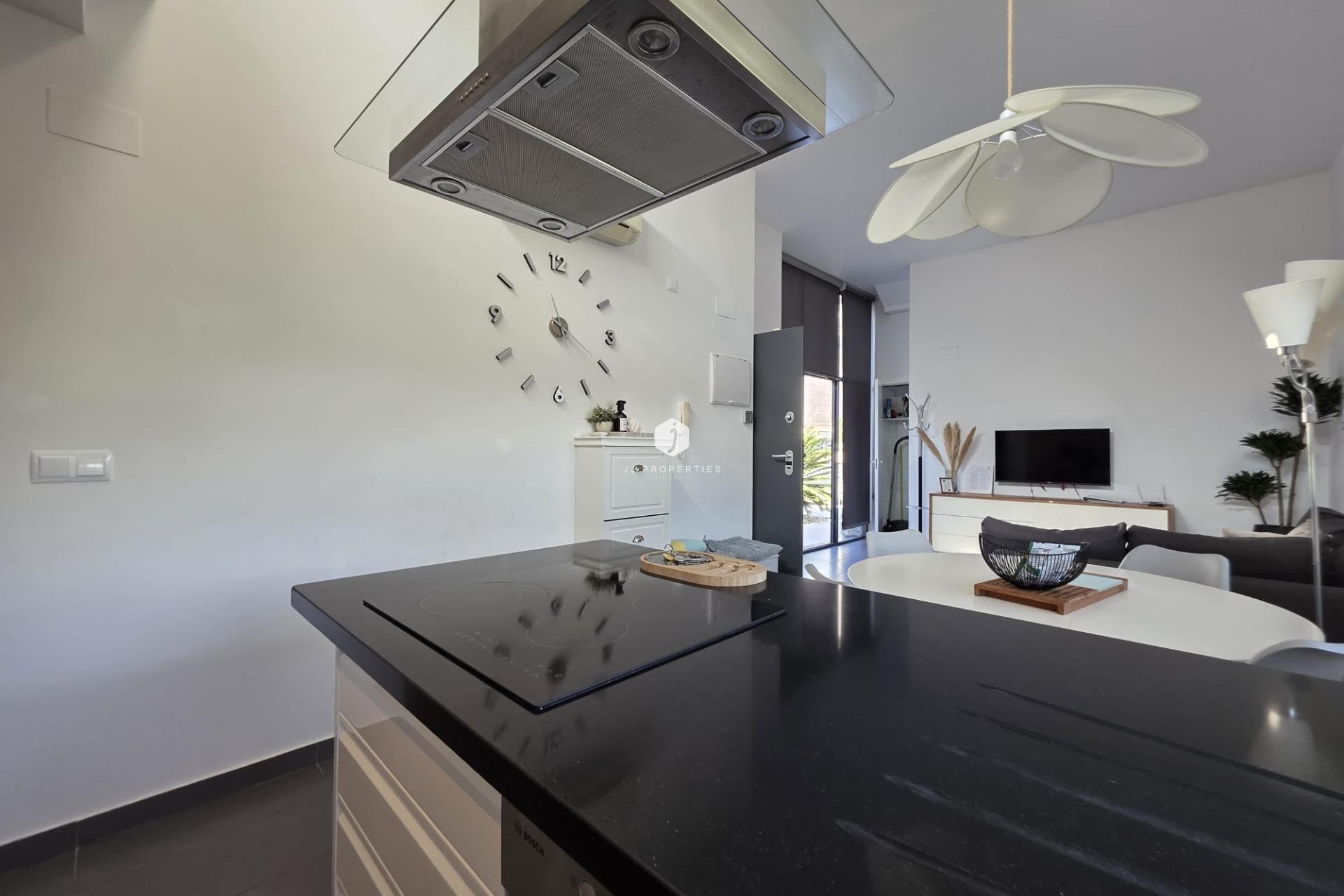 Resale - Villa -
Orihuela Costa - Villamartín