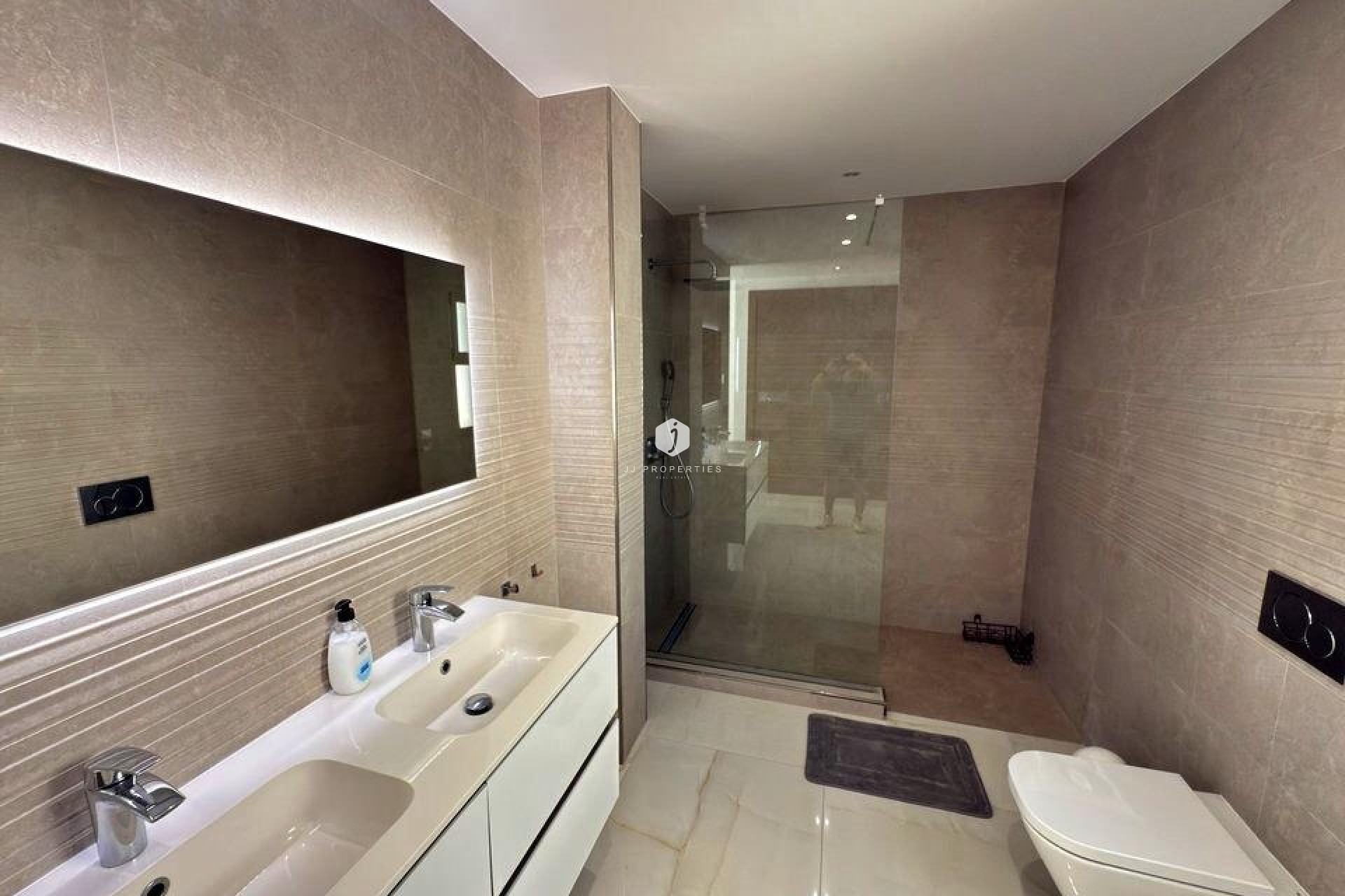 Resale - Villa -
Orihuela Costa - Villamartín