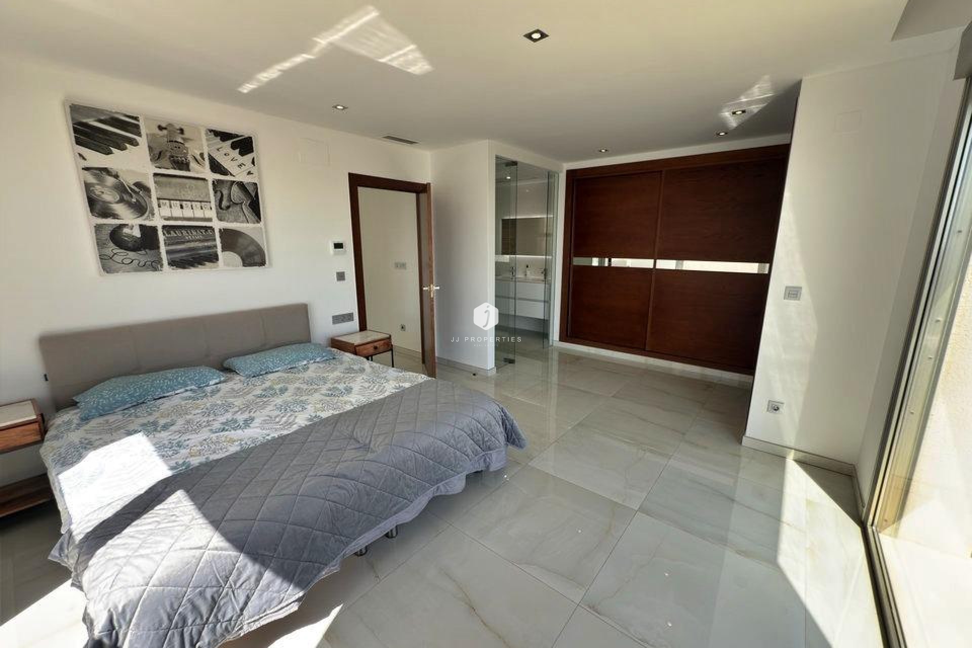 Resale - Villa -
Orihuela Costa - Villamartín
