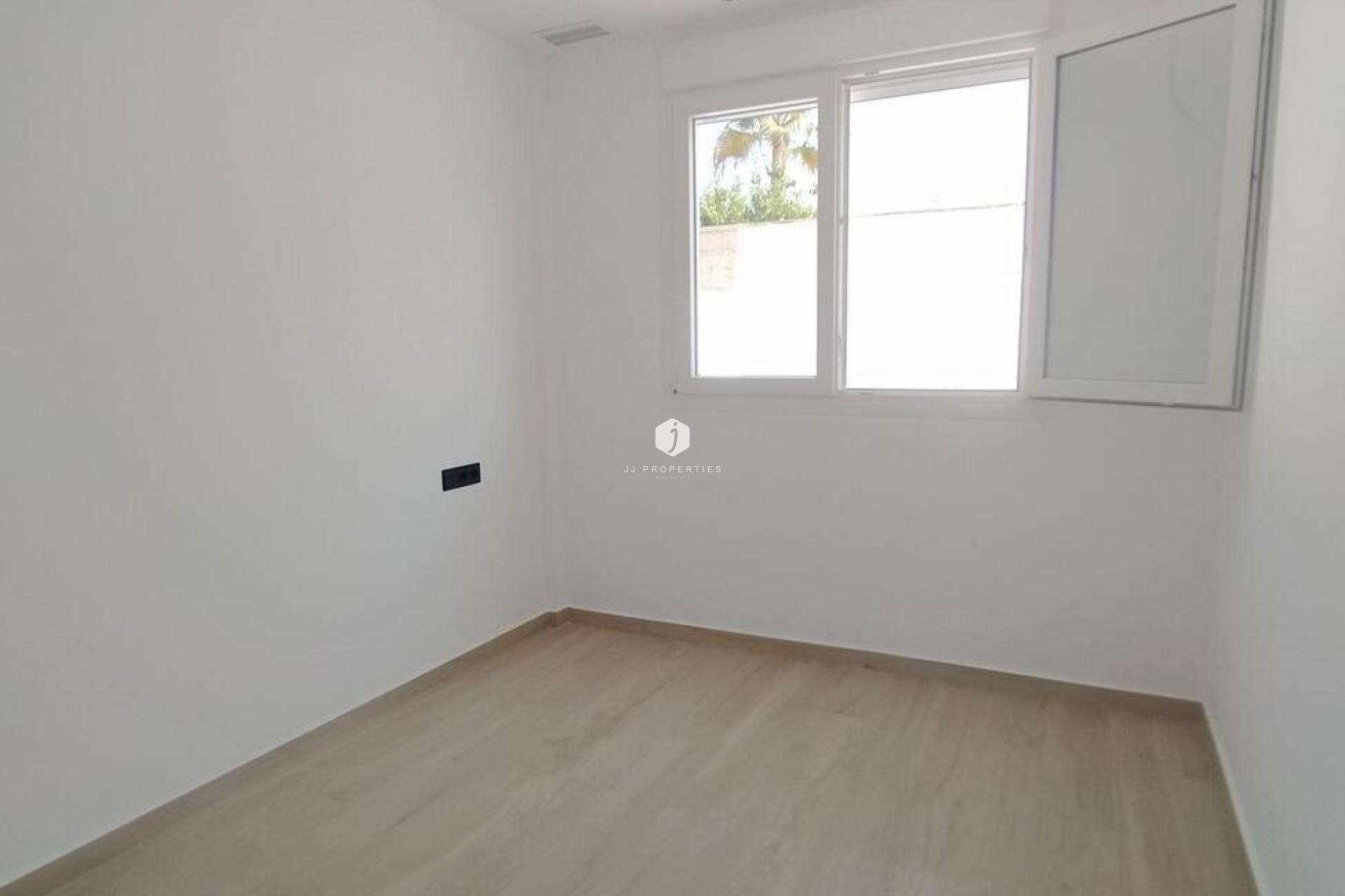 Resale - Villa Penthouse -
Torrevieja - aguas nuevas