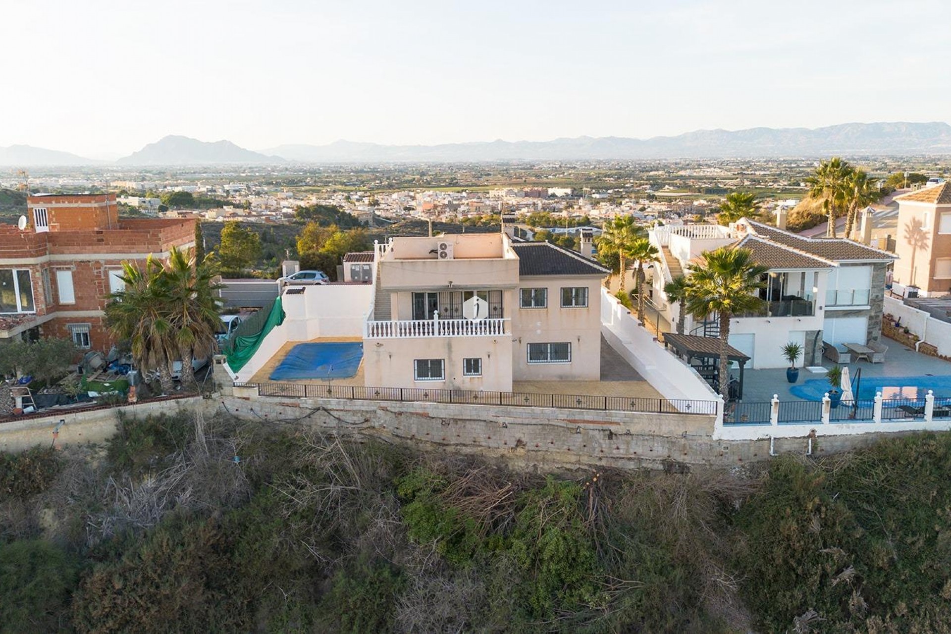 Resale - Villa -
Rojales - Campo De Golf La Marquesa