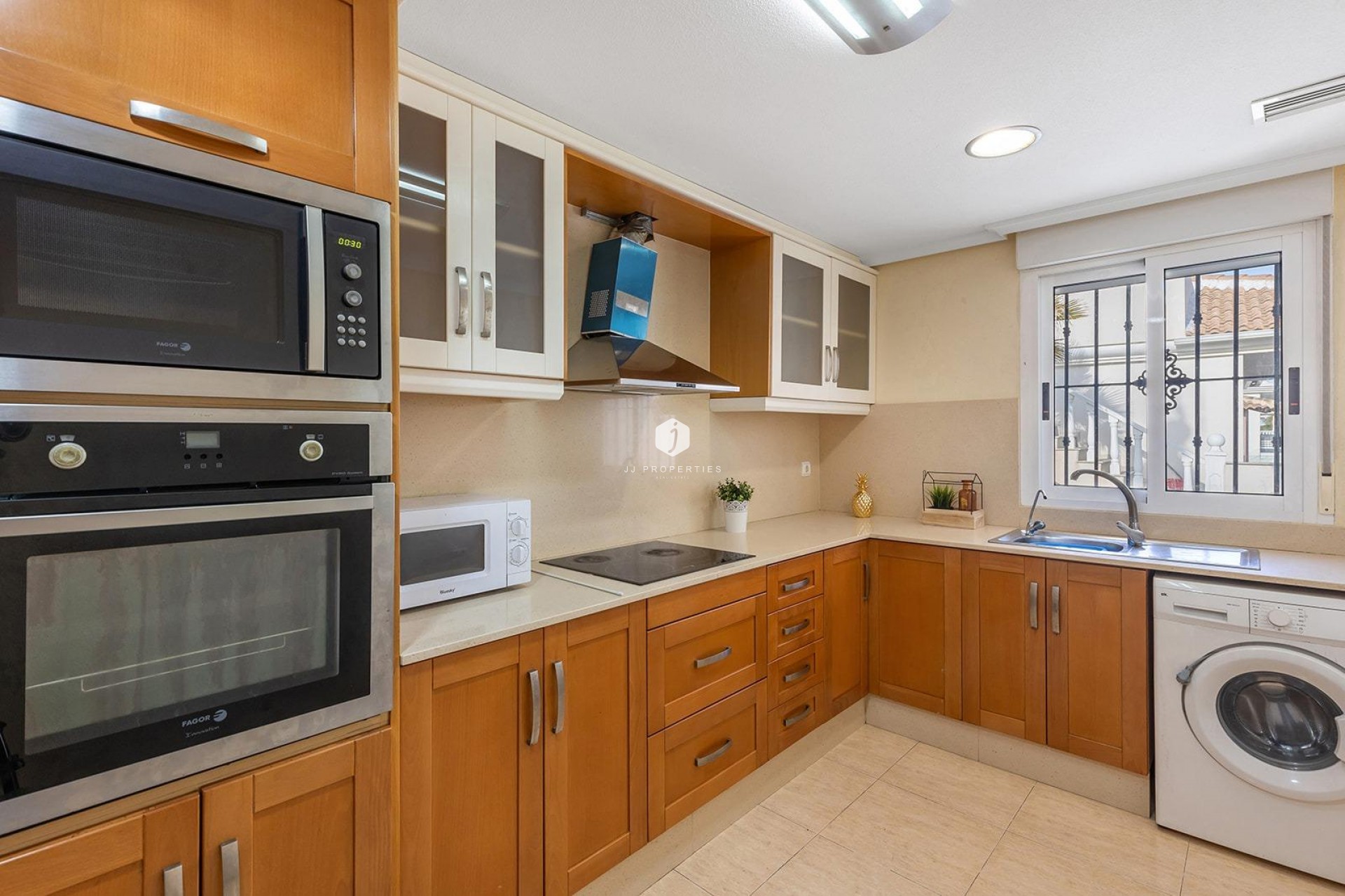 Resale - Villa -
Rojales - Campo De Golf La Marquesa