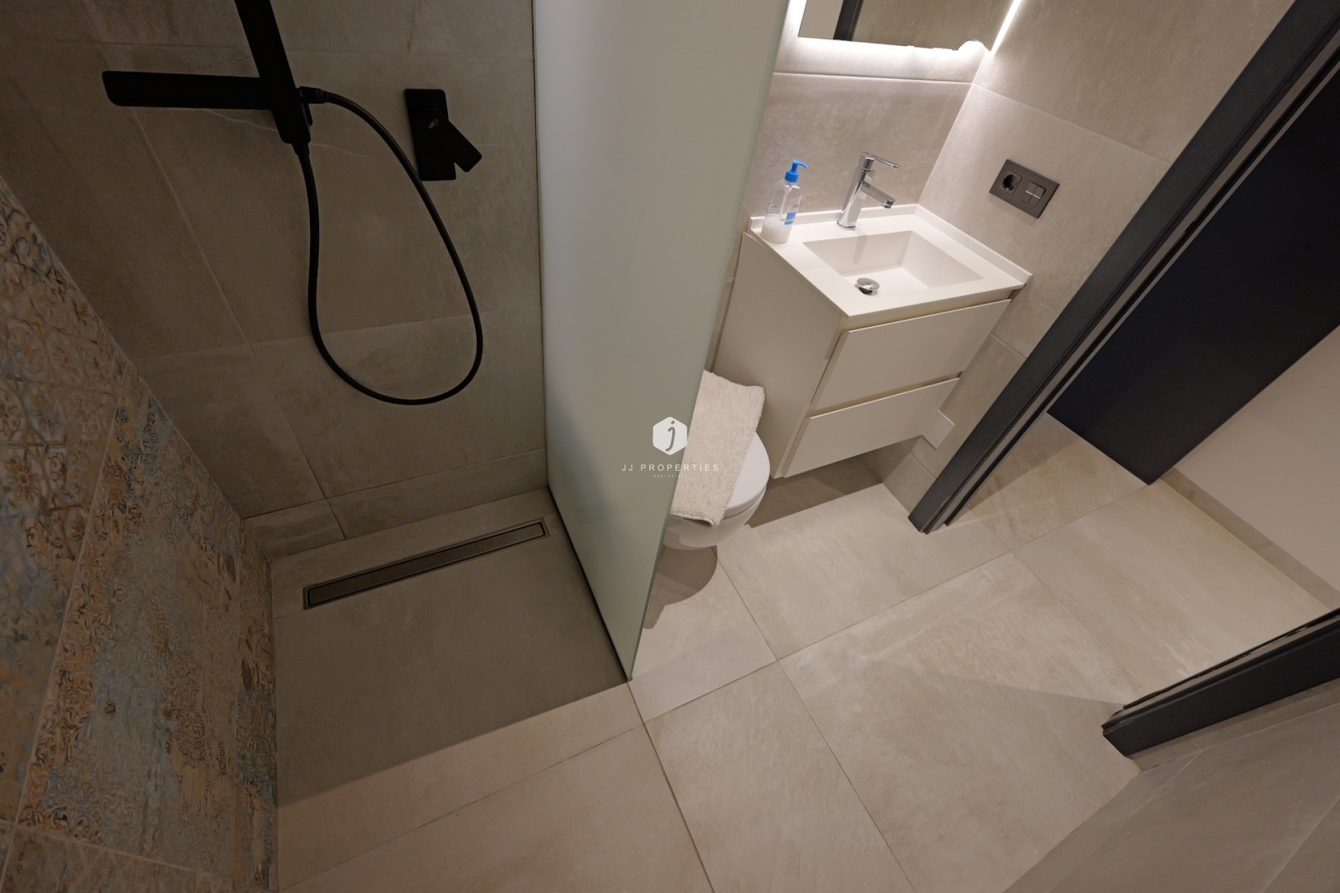 Resale - Villa -
Rojales - Inland