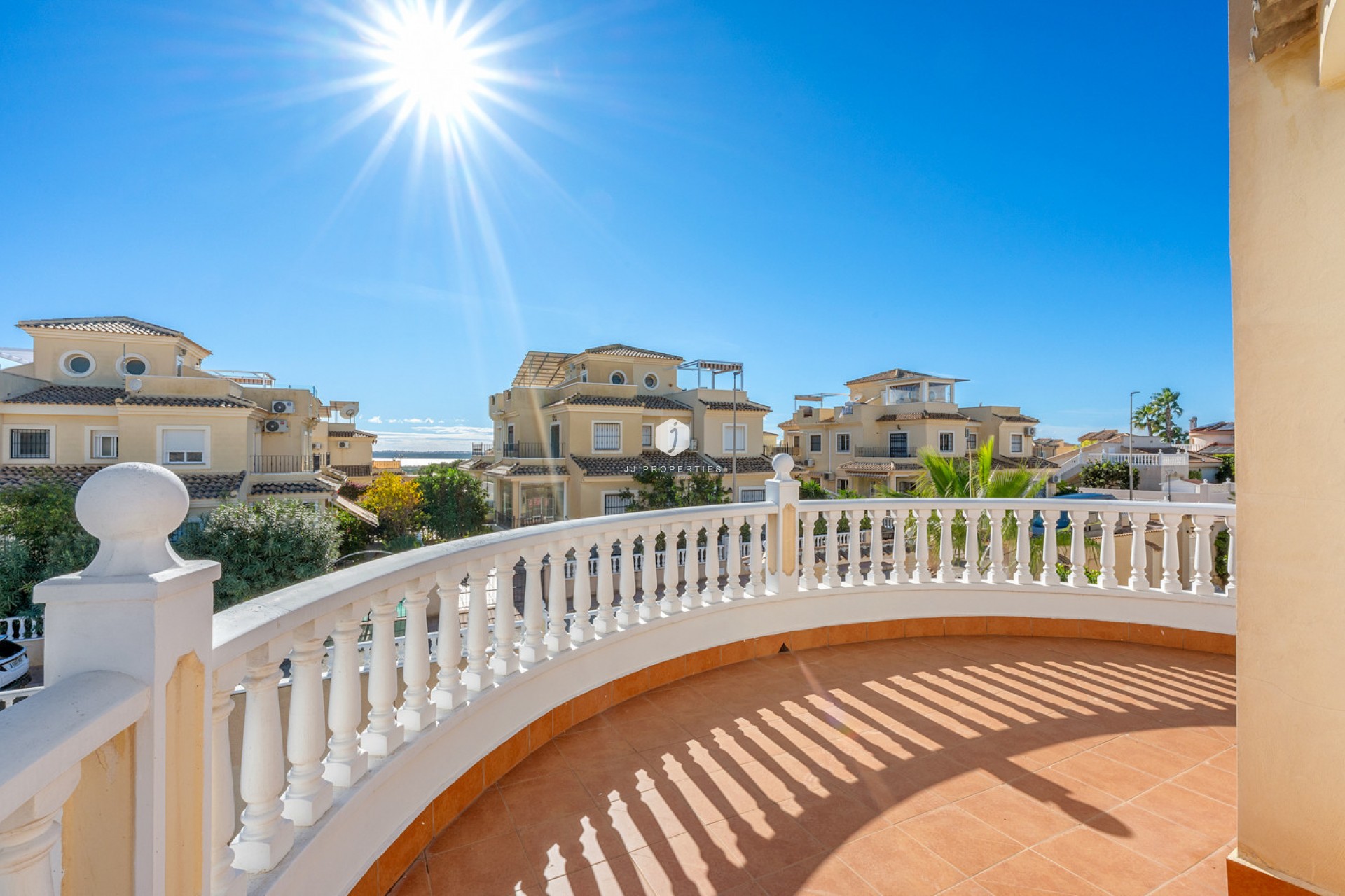 Resale - Villa -
Rojales - Inland