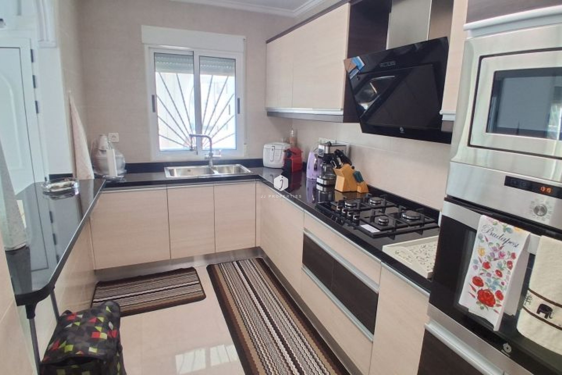 Resale - Villa -
Rojales - Inland