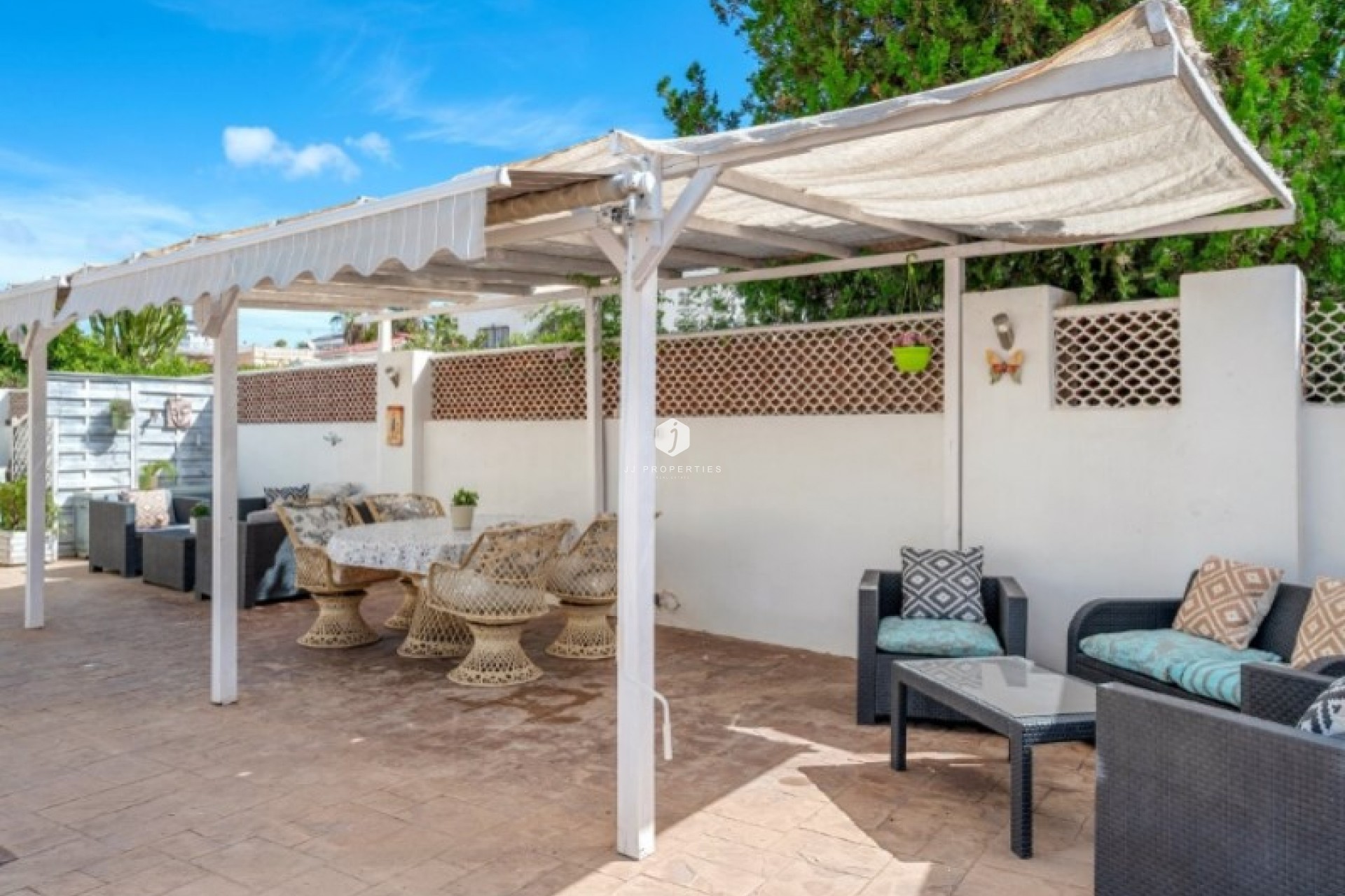 Resale - Villa -
Rojales - Inland