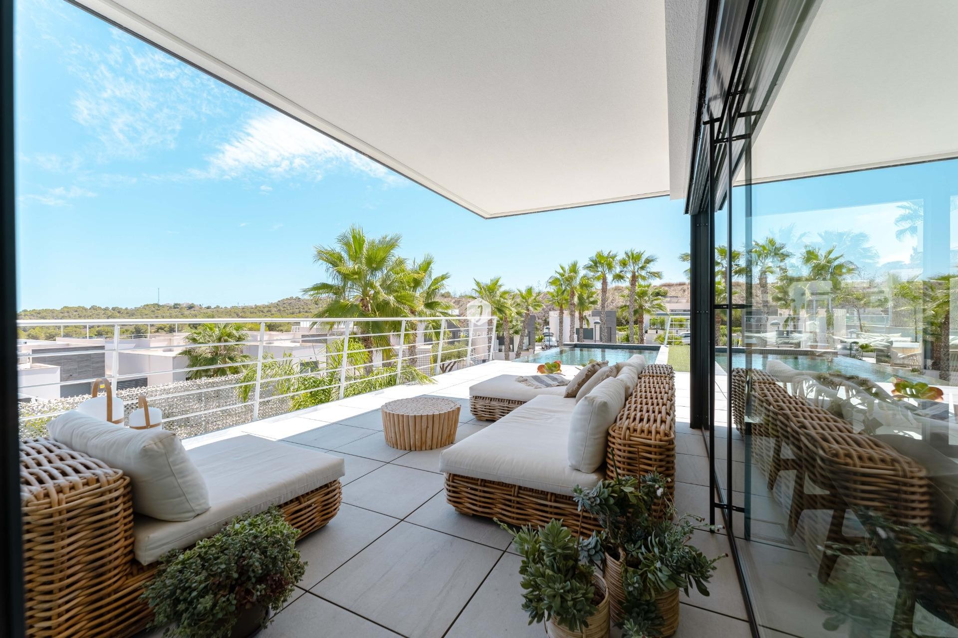 Resale - Villa -
San Miguel de Salinas - Bellavista