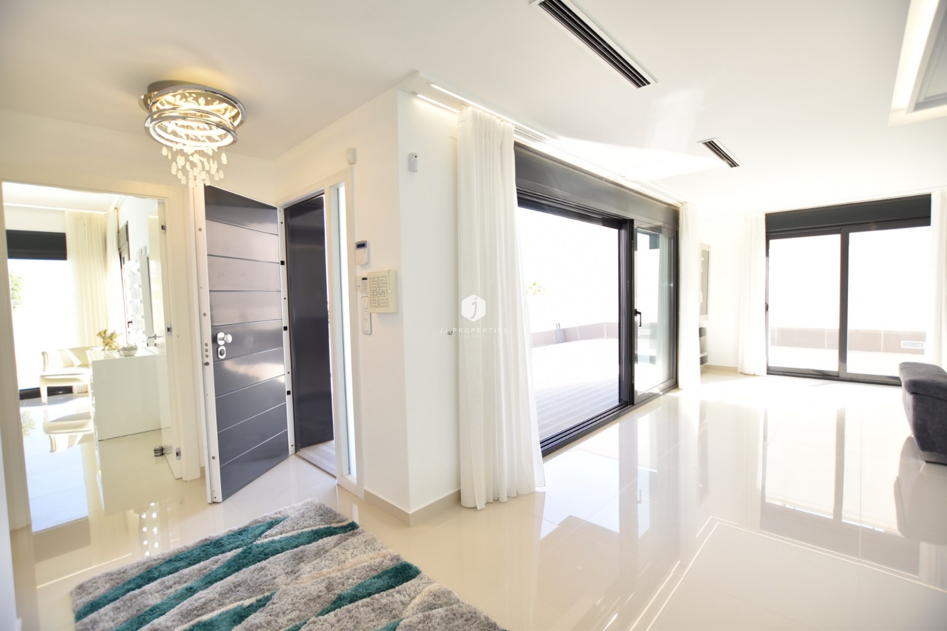 Resale - Villa -
San Miguel de Salinas - Inland