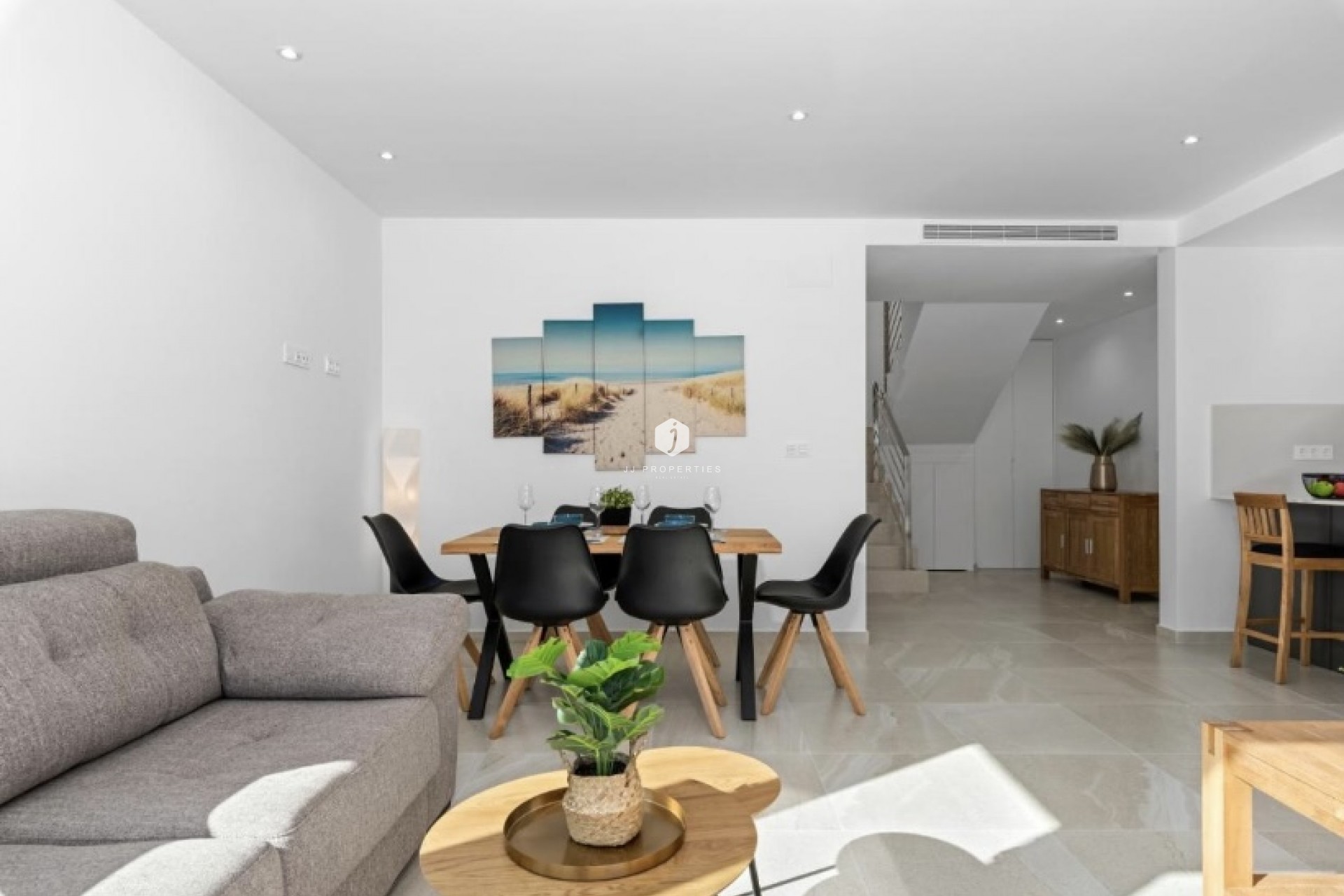 Resale - Villa -
San Miguel de Salinas - Inland