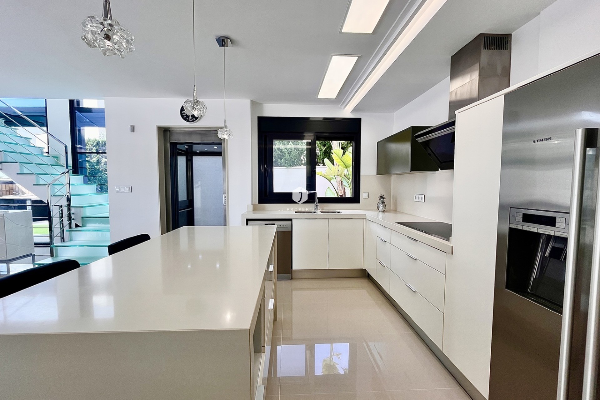 Resale - Villa -
San Miguel de Salinas - Inland