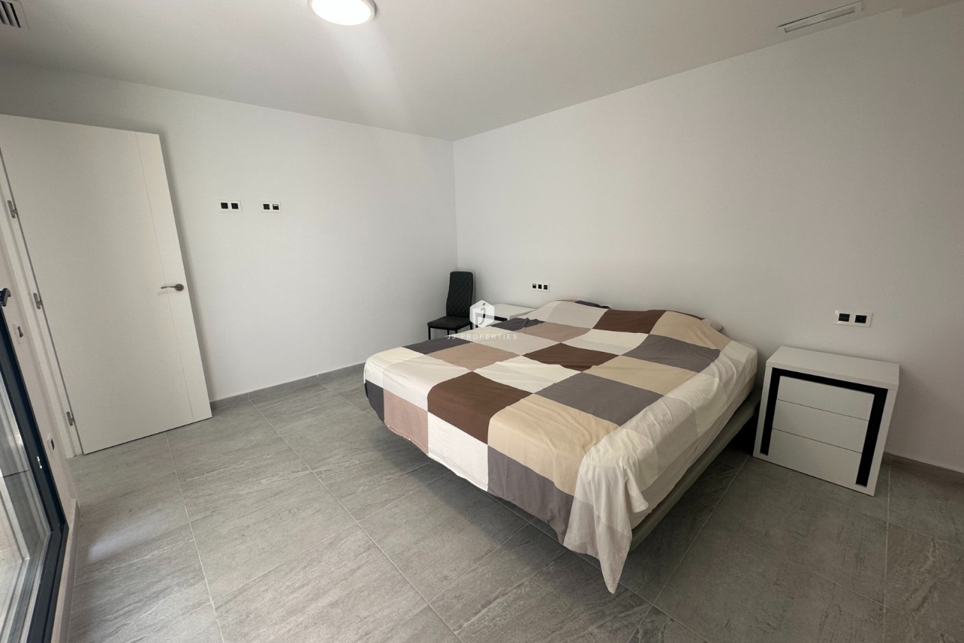 Resale - Villa -
San Miguel de Salinas - Inland