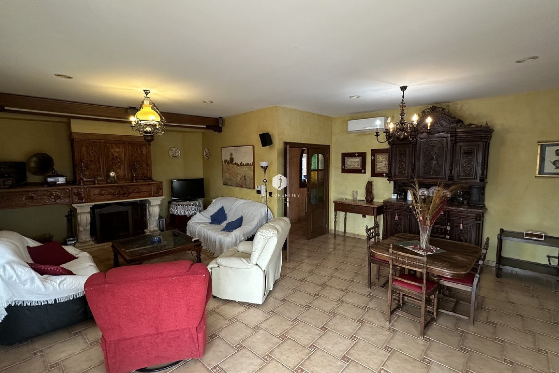Resale - Villa -
San Miguel de Salinas - Inland