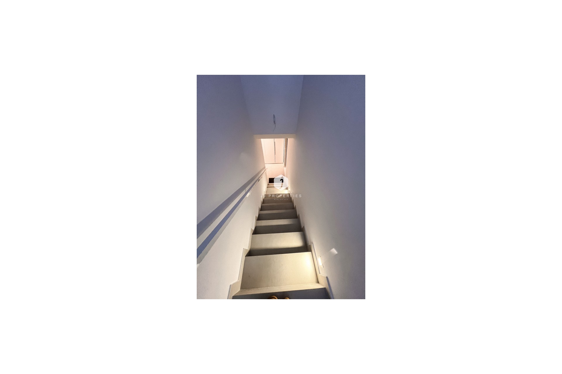 Resale - Villa -
San Miguel de Salinas - Inland