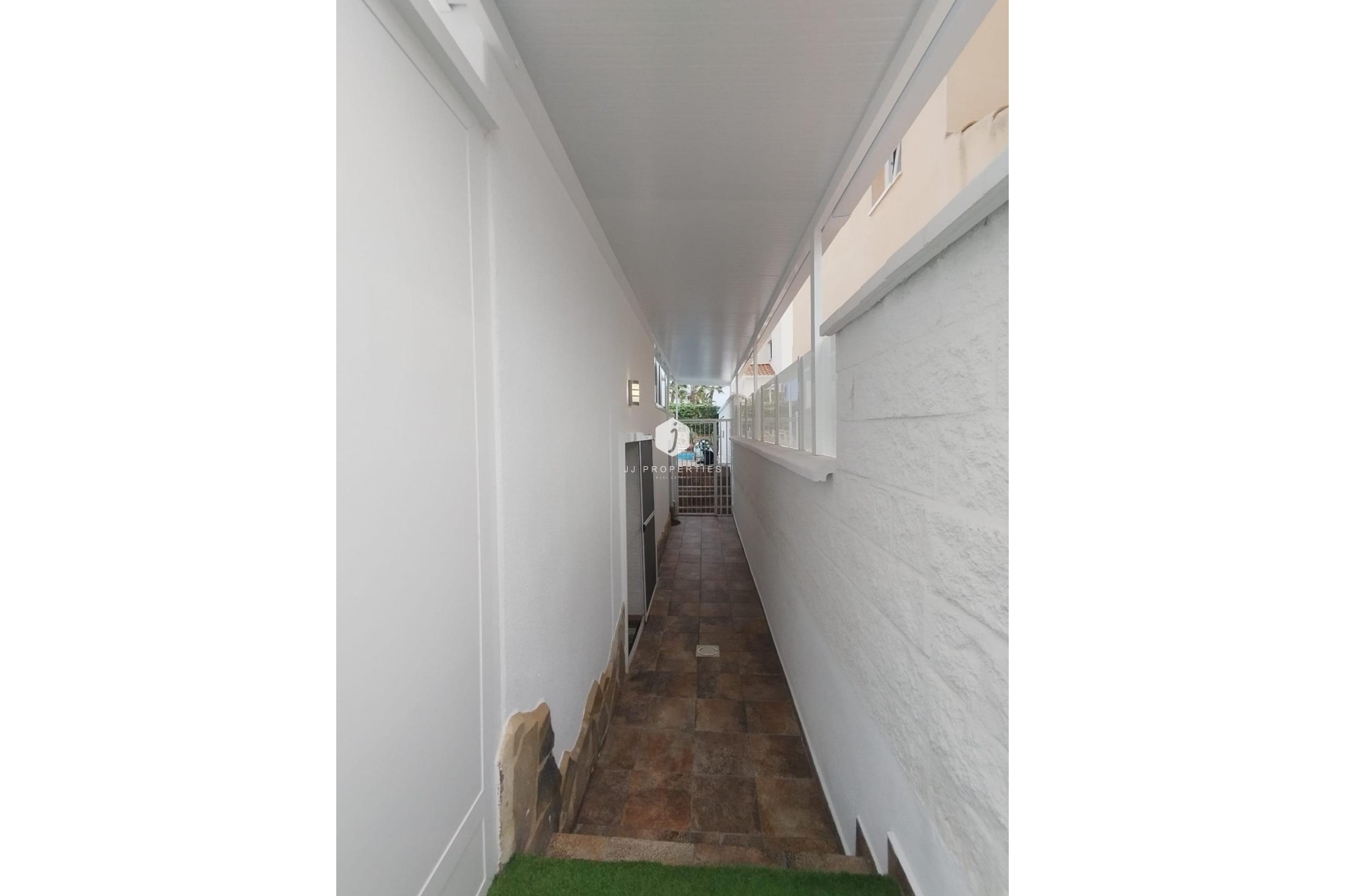 Resale - Villa -
San Miguel de Salinas - Inland