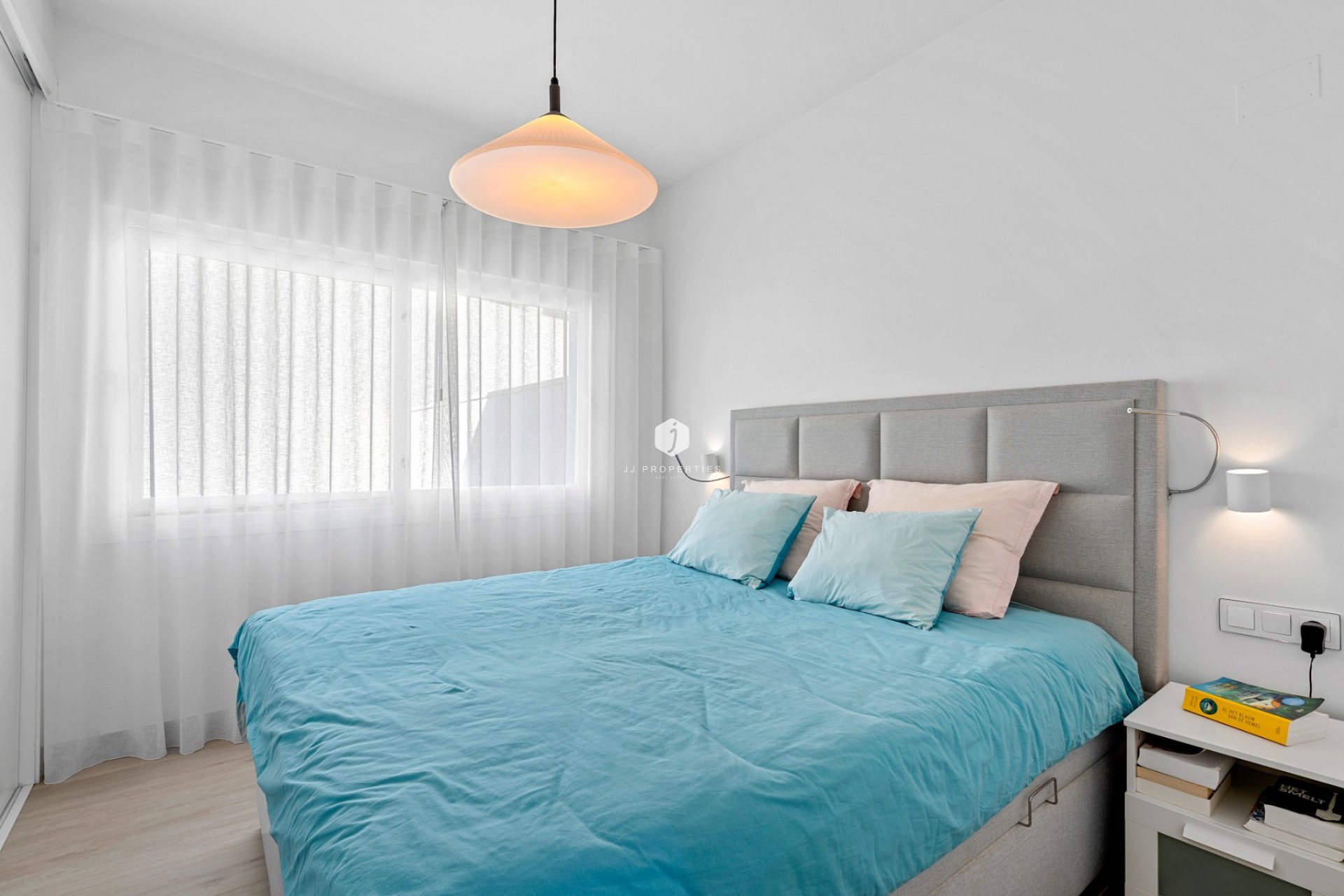 Resale - Villa -
San Miguel de Salinas - Inland