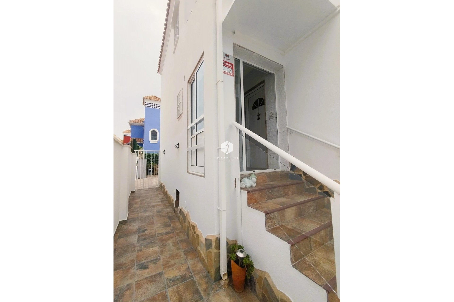 Resale - Villa -
San Miguel de Salinas - Inland
